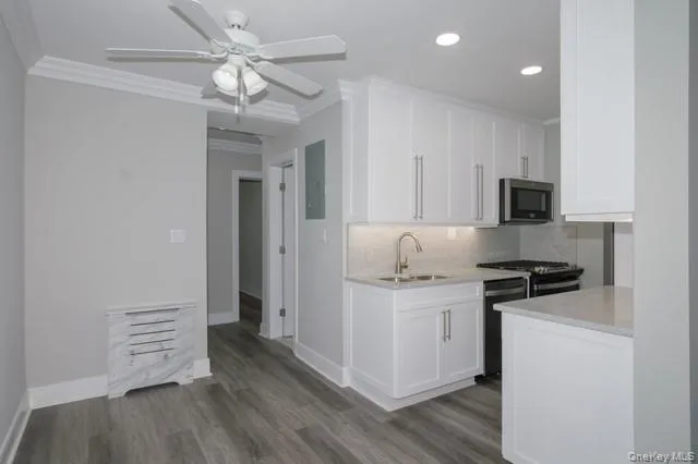 150 Covert Avenue, Hempstead, NY, 2 Bedrooms Bedrooms, 5 Rooms Rooms,1 BathroomBathrooms,Residential Lease,For Rent,Covert,0,1009012 150 Covert Avenue, Hempstead, NY, 2 Bedrooms Bedrooms, 5 Rooms Rooms,1 BathroomBathrooms,Residential Lease,For Rent,Covert,0,1009012
