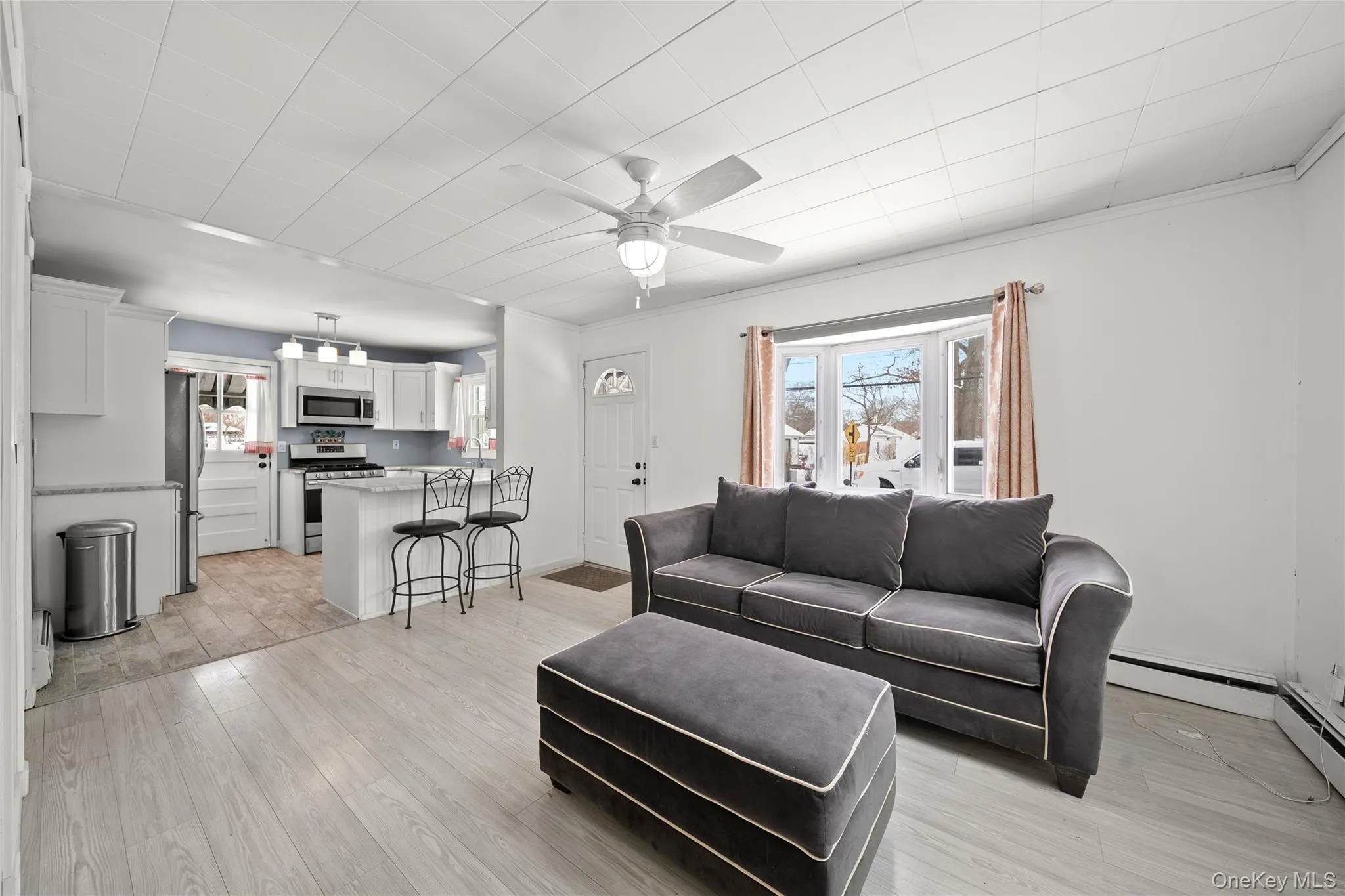 46 Kirby Lane, Brookhaven, NY, 2 Bedrooms Bedrooms, 5 Rooms Rooms,1 BathroomBathrooms,Residential,For Rent,Kirby,0,1009014 46 Kirby Lane, Brookhaven, NY, 2 Bedrooms Bedrooms, 5 Rooms Rooms,1 BathroomBathrooms,Residential,For Rent,Kirby,0,1009014