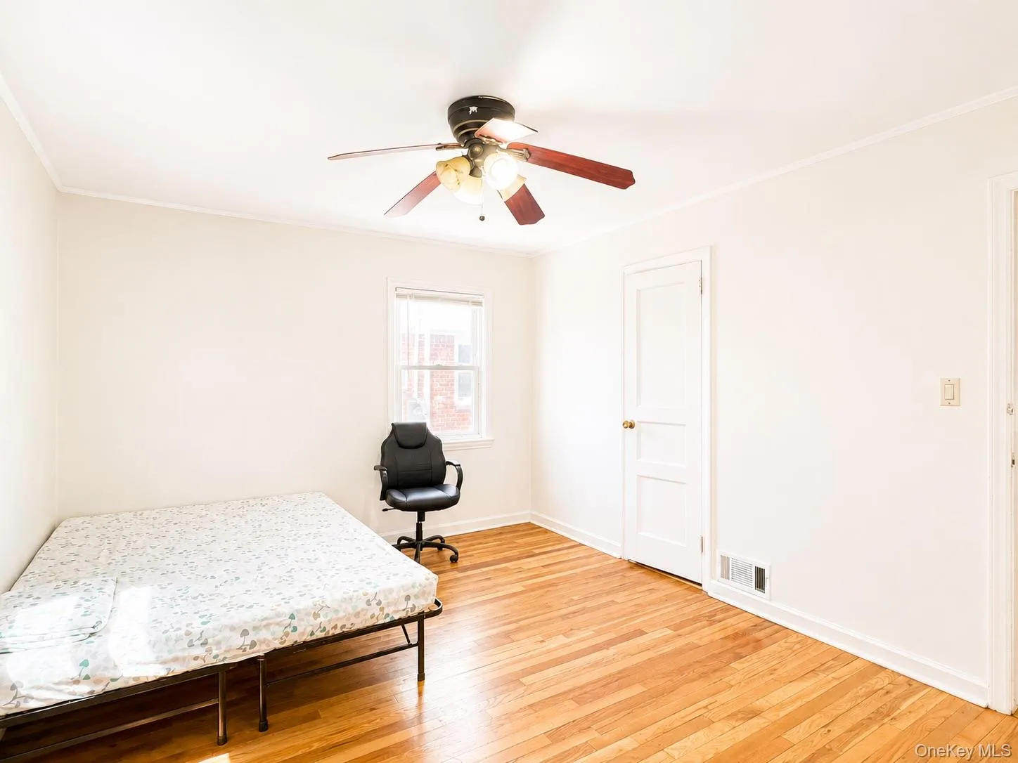 43 Mc Alester Avenue, Oyster Bay, NY, 4 Bedrooms Bedrooms, 7 Rooms Rooms,1 BathroomBathrooms,Residential,For Rent,Mc Alester,0,1009016 43 Mc Alester Avenue, Oyster Bay, NY, 4 Bedrooms Bedrooms, 7 Rooms Rooms,1 BathroomBathrooms,Residential,For Rent,Mc Alester,0,1009016