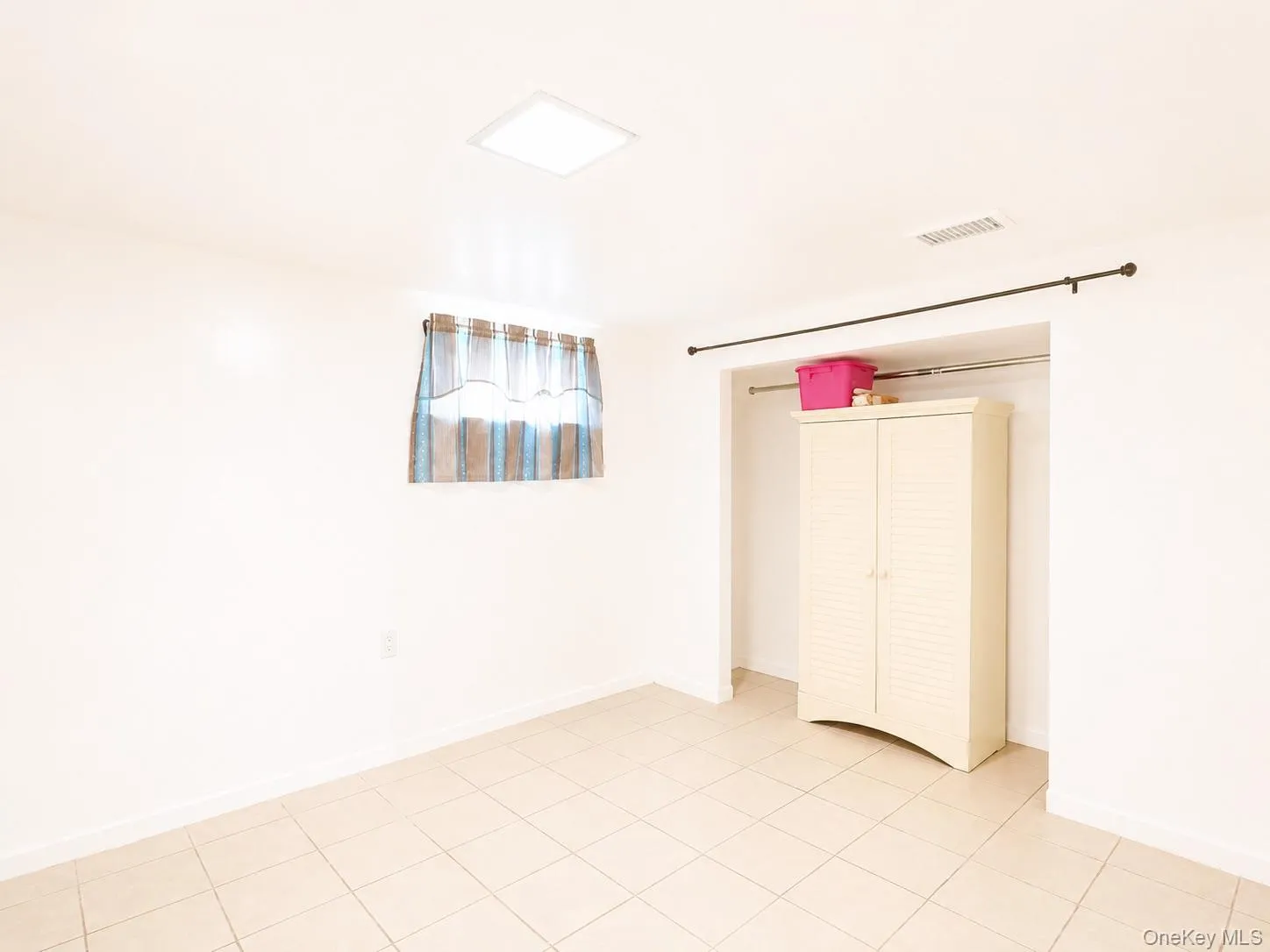 43 Mc Alester Avenue, Oyster Bay, NY, 4 Bedrooms Bedrooms, 7 Rooms Rooms,1 BathroomBathrooms,Residential,For Rent,Mc Alester,0,1009016 43 Mc Alester Avenue, Oyster Bay, NY, 4 Bedrooms Bedrooms, 7 Rooms Rooms,1 BathroomBathrooms,Residential,For Rent,Mc Alester,0,1009016