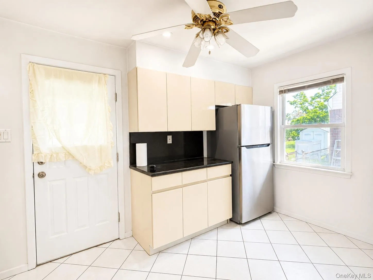 43 Mc Alester Avenue, Oyster Bay, NY, 4 Bedrooms Bedrooms, 7 Rooms Rooms,1 BathroomBathrooms,Residential,For Rent,Mc Alester,0,1009016 43 Mc Alester Avenue, Oyster Bay, NY, 4 Bedrooms Bedrooms, 7 Rooms Rooms,1 BathroomBathrooms,Residential,For Rent,Mc Alester,0,1009016