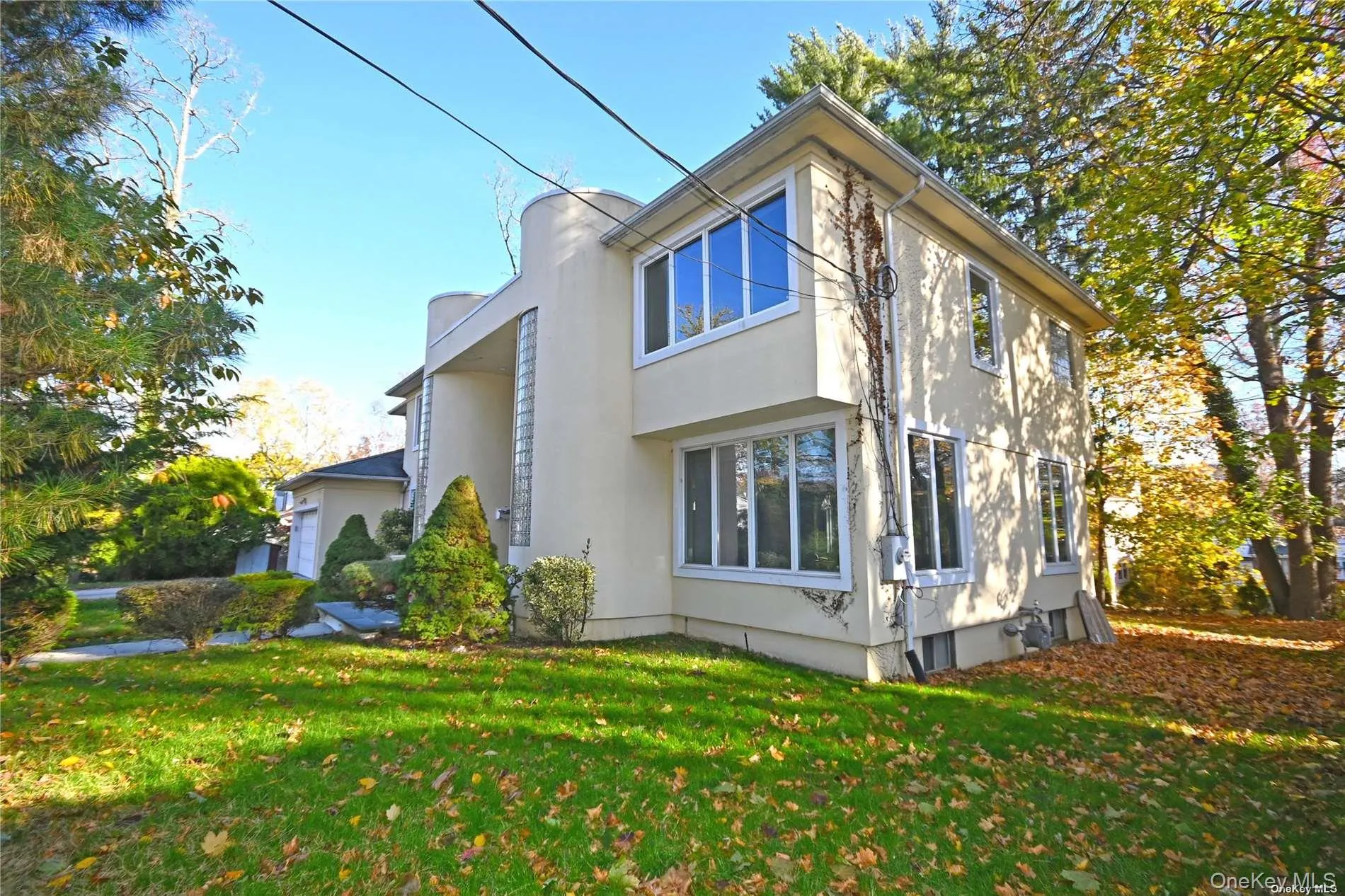 24 Warwick Road, North Hempstead, NY, 4 Bedrooms Bedrooms, 9 Rooms Rooms,3 BathroomsBathrooms,Residential Lease,For Rent,Warwick,0,1009021 24 Warwick Road, North Hempstead, NY, 4 Bedrooms Bedrooms, 9 Rooms Rooms,3 BathroomsBathrooms,Residential Lease,For Rent,Warwick,0,1009021