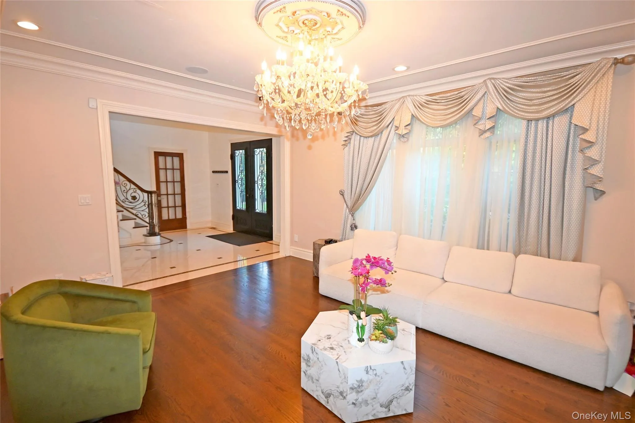 26 Spring Lane, North Hempstead, NY, 5 Bedrooms Bedrooms, 10 Rooms Rooms,4 BathroomsBathrooms,Residential Lease,For Rent,Spring,0,1009022 26 Spring Lane, North Hempstead, NY, 5 Bedrooms Bedrooms, 10 Rooms Rooms,4 BathroomsBathrooms,Residential Lease,For Rent,Spring,0,1009022