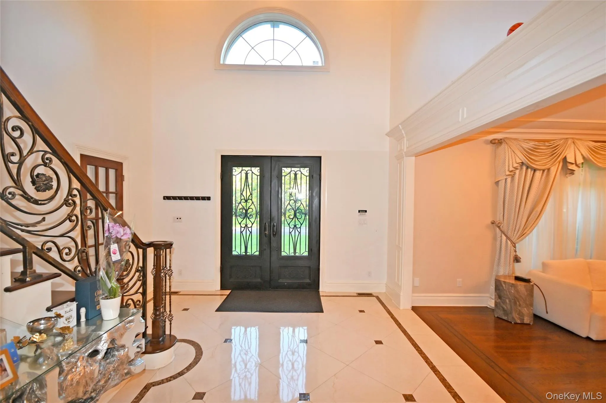 26 Spring Lane, North Hempstead, NY, 5 Bedrooms Bedrooms, 10 Rooms Rooms,4 BathroomsBathrooms,Residential Lease,For Rent,Spring,0,1009022 26 Spring Lane, North Hempstead, NY, 5 Bedrooms Bedrooms, 10 Rooms Rooms,4 BathroomsBathrooms,Residential Lease,For Rent,Spring,0,1009022