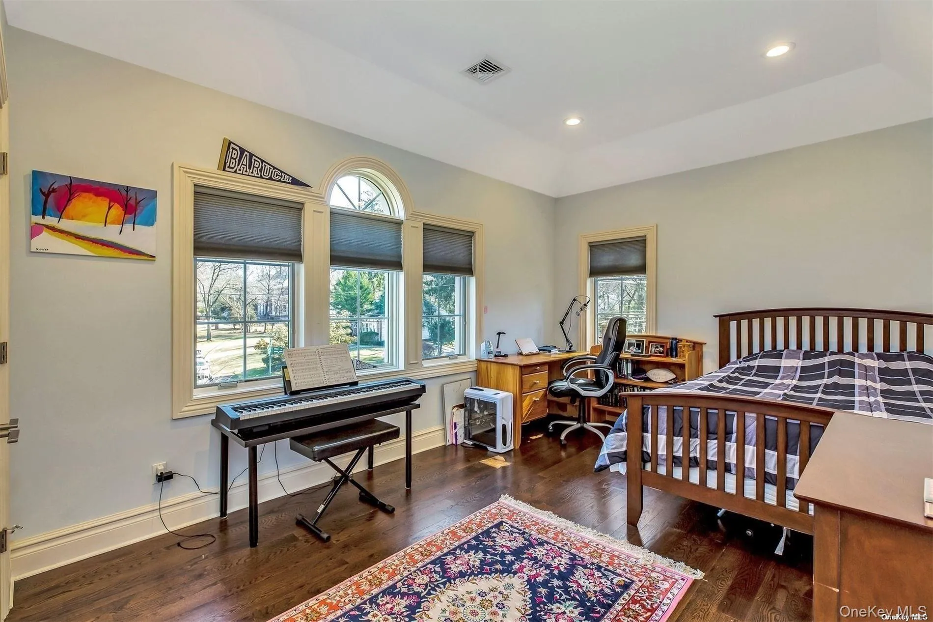 26 Spring Lane, North Hempstead, NY, 5 Bedrooms Bedrooms, 10 Rooms Rooms,4 BathroomsBathrooms,Residential Lease,For Rent,Spring,0,1009022 26 Spring Lane, North Hempstead, NY, 5 Bedrooms Bedrooms, 10 Rooms Rooms,4 BathroomsBathrooms,Residential Lease,For Rent,Spring,0,1009022