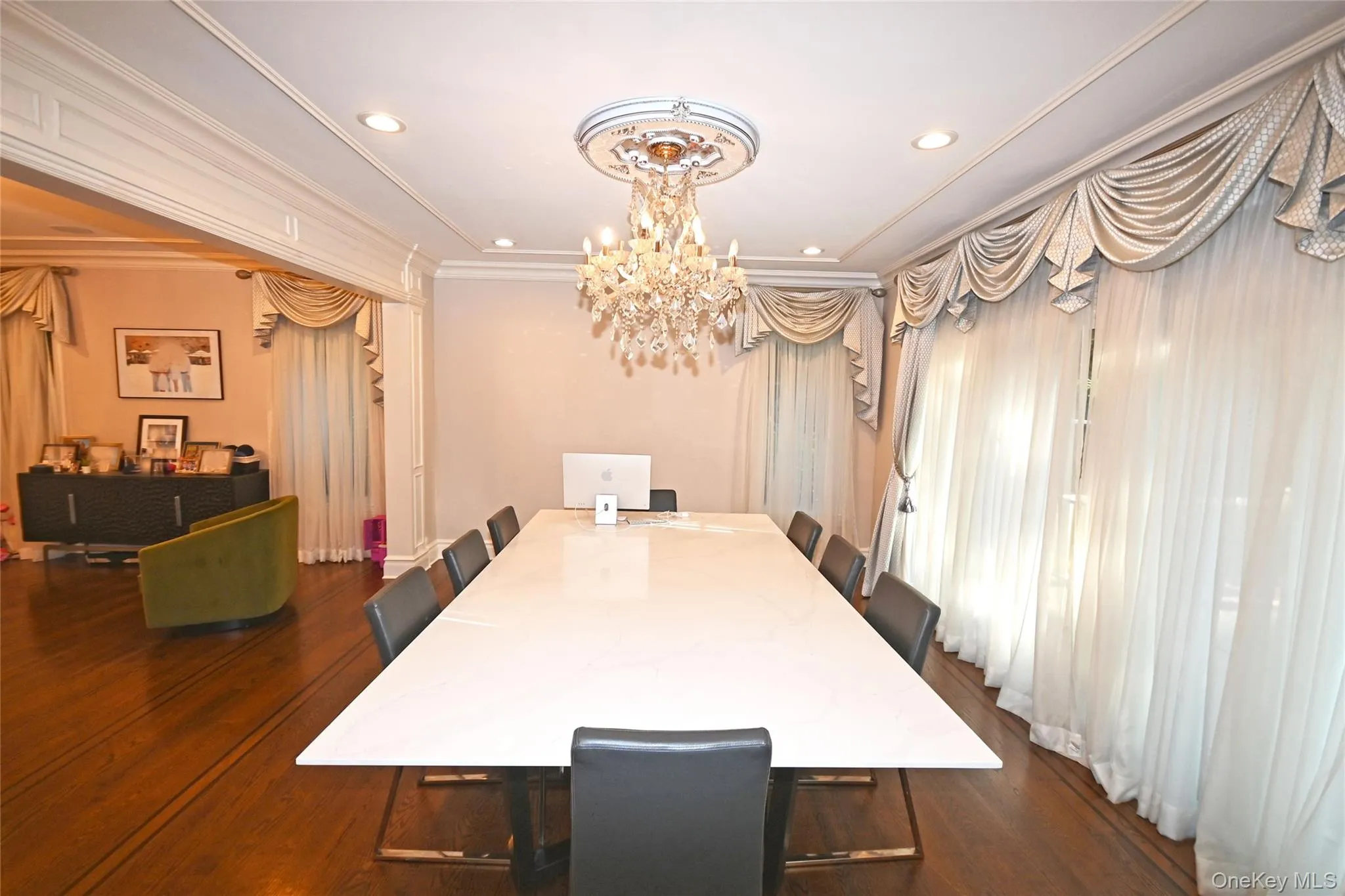 26 Spring Lane, North Hempstead, NY, 5 Bedrooms Bedrooms, 10 Rooms Rooms,4 BathroomsBathrooms,Residential Lease,For Rent,Spring,0,1009022 26 Spring Lane, North Hempstead, NY, 5 Bedrooms Bedrooms, 10 Rooms Rooms,4 BathroomsBathrooms,Residential Lease,For Rent,Spring,0,1009022