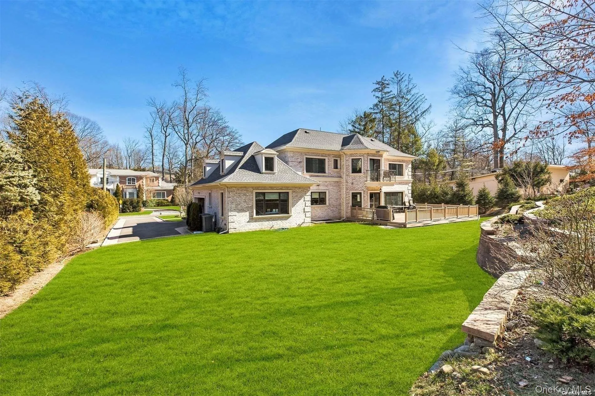 26 Spring Lane, North Hempstead, NY, 5 Bedrooms Bedrooms, 10 Rooms Rooms,4 BathroomsBathrooms,Residential Lease,For Rent,Spring,0,1009022 26 Spring Lane, North Hempstead, NY, 5 Bedrooms Bedrooms, 10 Rooms Rooms,4 BathroomsBathrooms,Residential Lease,For Rent,Spring,0,1009022