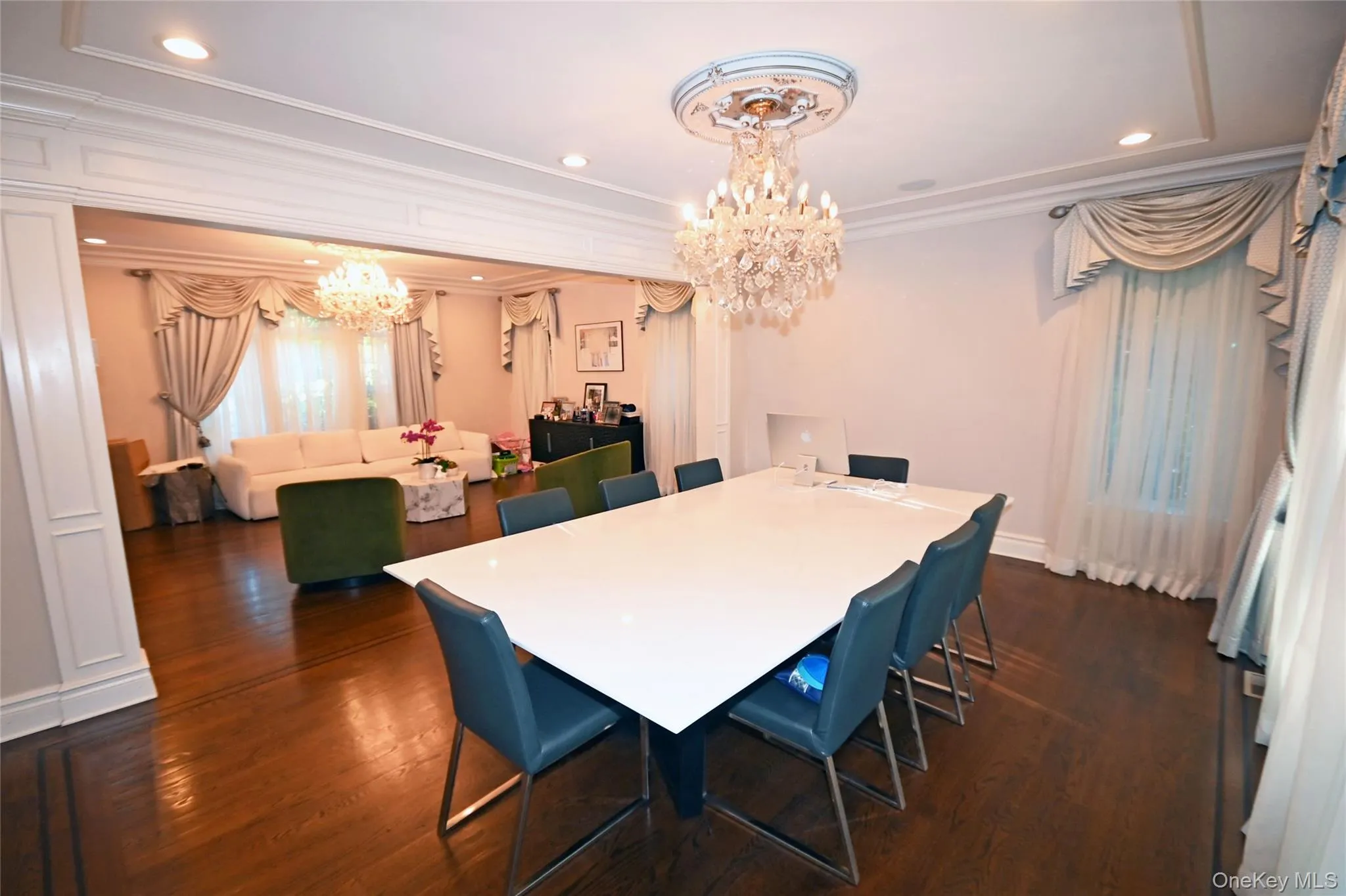26 Spring Lane, North Hempstead, NY, 5 Bedrooms Bedrooms, 10 Rooms Rooms,4 BathroomsBathrooms,Residential Lease,For Rent,Spring,0,1009022 26 Spring Lane, North Hempstead, NY, 5 Bedrooms Bedrooms, 10 Rooms Rooms,4 BathroomsBathrooms,Residential Lease,For Rent,Spring,0,1009022