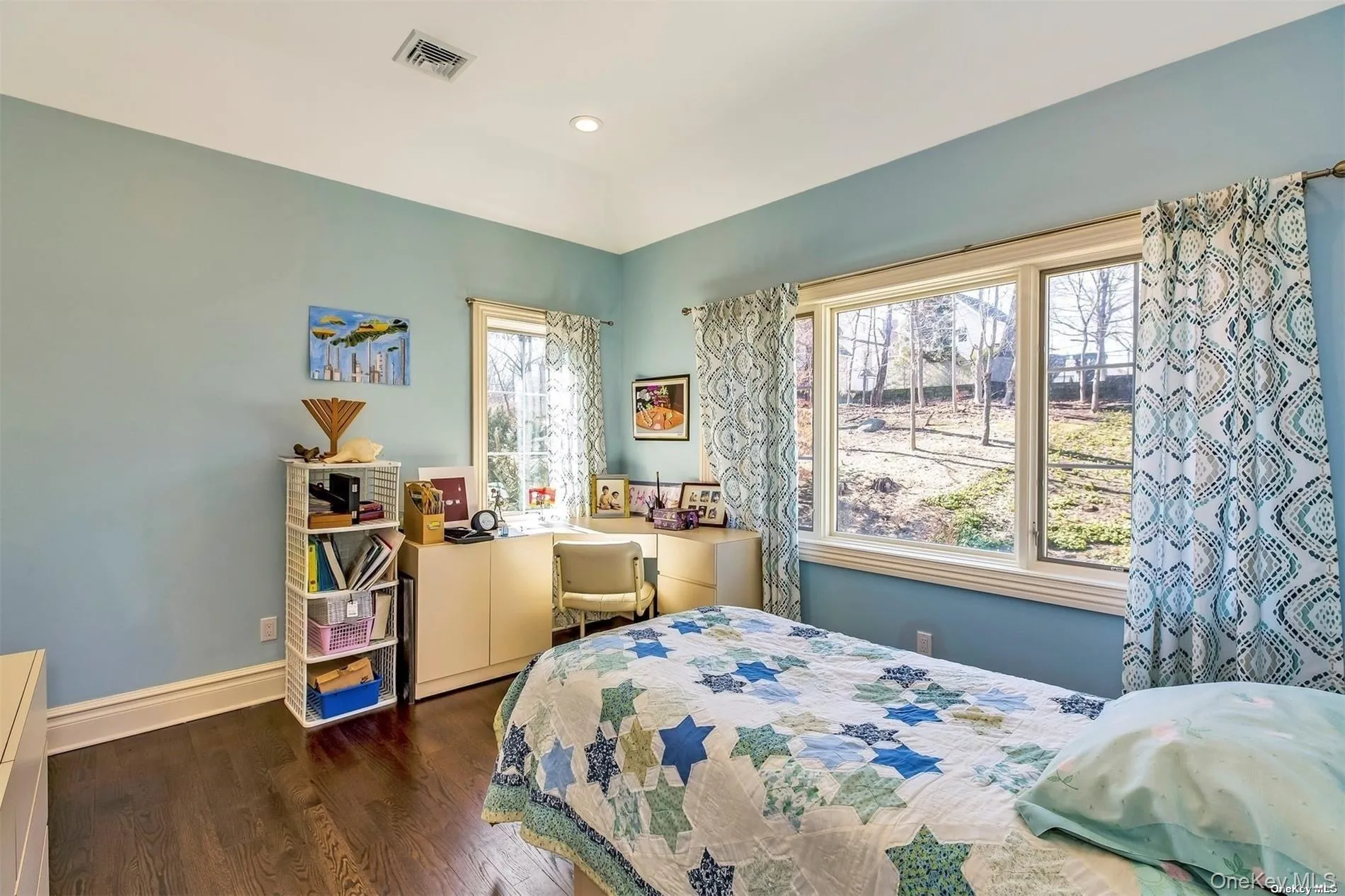 26 Spring Lane, North Hempstead, NY, 5 Bedrooms Bedrooms, 10 Rooms Rooms,4 BathroomsBathrooms,Residential Lease,For Rent,Spring,0,1009022 26 Spring Lane, North Hempstead, NY, 5 Bedrooms Bedrooms, 10 Rooms Rooms,4 BathroomsBathrooms,Residential Lease,For Rent,Spring,0,1009022