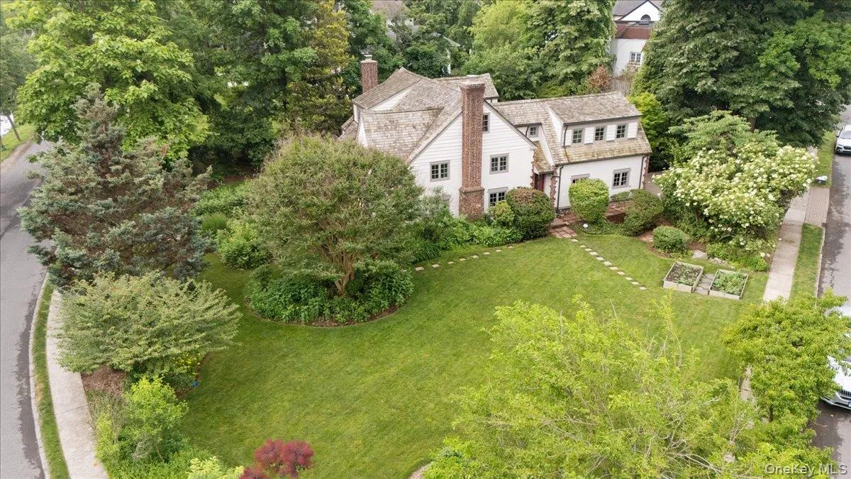47 Brookside Drive, Mamaroneck, NY, 3 Bedrooms Bedrooms, 9 Rooms Rooms,2 BathroomsBathrooms,Residential,For Rent,Brookside,0,1009024 47 Brookside Drive, Mamaroneck, NY, 3 Bedrooms Bedrooms, 9 Rooms Rooms,2 BathroomsBathrooms,Residential,For Rent,Brookside,0,1009024