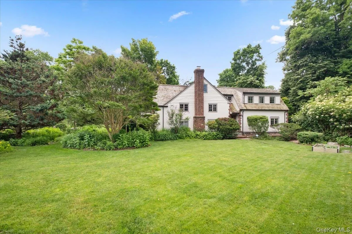 47 Brookside Drive, Mamaroneck, NY, 3 Bedrooms Bedrooms, 9 Rooms Rooms,2 BathroomsBathrooms,Residential,For Rent,Brookside,0,1009024 47 Brookside Drive, Mamaroneck, NY, 3 Bedrooms Bedrooms, 9 Rooms Rooms,2 BathroomsBathrooms,Residential,For Rent,Brookside,0,1009024
