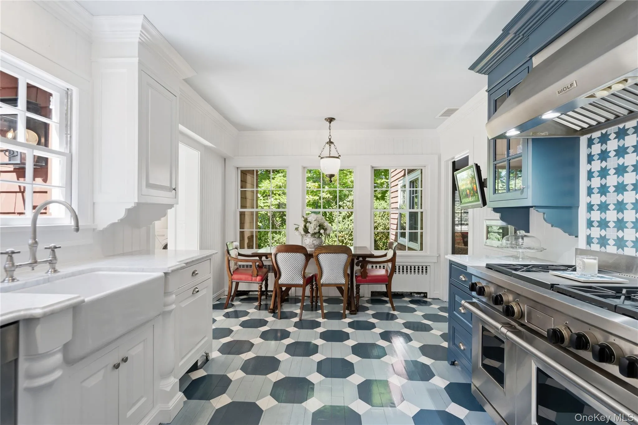 42 Hillcrest Avenue, North Hempstead, NY, 5 Bedrooms Bedrooms, 10 Rooms Rooms,3 BathroomsBathrooms,Residential,For Rent,Hillcrest,0,1009028 42 Hillcrest Avenue, North Hempstead, NY, 5 Bedrooms Bedrooms, 10 Rooms Rooms,3 BathroomsBathrooms,Residential,For Rent,Hillcrest,0,1009028