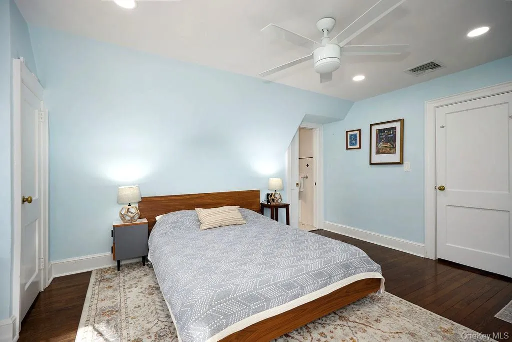 4 Glenwolde Park, Greenburgh, NY, 3 Bedrooms Bedrooms, 8 Rooms Rooms,2 BathroomsBathrooms,Residential Lease,For Rent,Glenwolde,0,1009030 4 Glenwolde Park, Greenburgh, NY, 3 Bedrooms Bedrooms, 8 Rooms Rooms,2 BathroomsBathrooms,Residential Lease,For Rent,Glenwolde,0,1009030