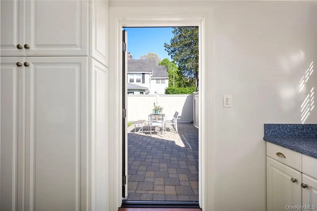 4 Glenwolde Park, Greenburgh, NY, 3 Bedrooms Bedrooms, 8 Rooms Rooms,2 BathroomsBathrooms,Residential Lease,For Rent,Glenwolde,0,1009030 4 Glenwolde Park, Greenburgh, NY, 3 Bedrooms Bedrooms, 8 Rooms Rooms,2 BathroomsBathrooms,Residential Lease,For Rent,Glenwolde,0,1009030