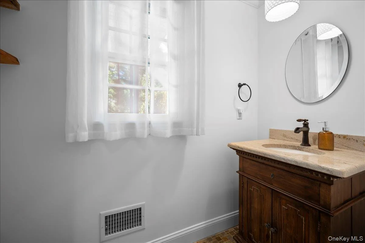 Powder Room Powder Room