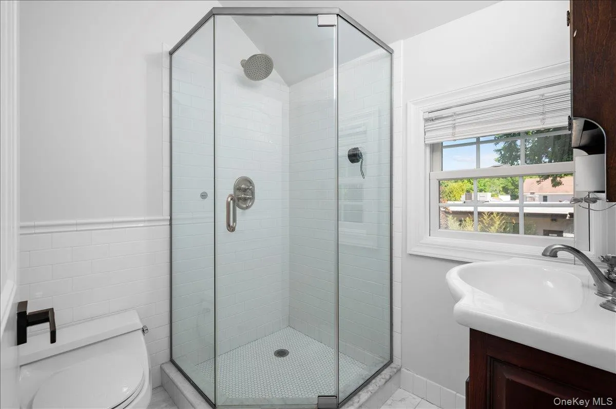 The Second Floor Hall Bath The Second Floor Hall Bath