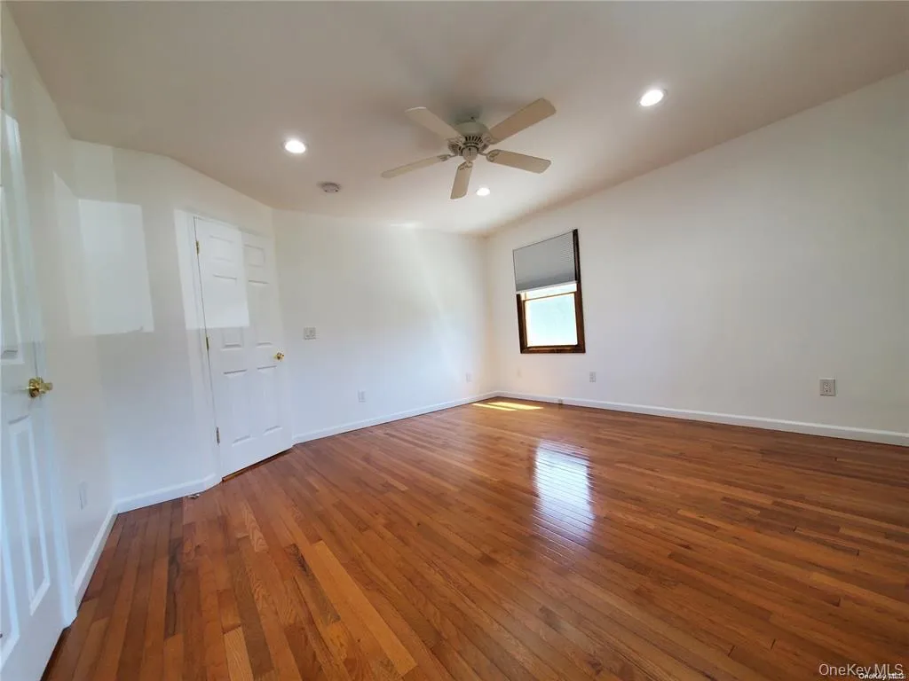 123 Maple Avenue, Brookhaven, NY, 1 Bedroom Bedrooms, 3 Rooms Rooms,1 BathroomBathrooms,Residential Lease,For Rent,Maple,0,1009034 123 Maple Avenue, Brookhaven, NY, 1 Bedroom Bedrooms, 3 Rooms Rooms,1 BathroomBathrooms,Residential Lease,For Rent,Maple,0,1009034