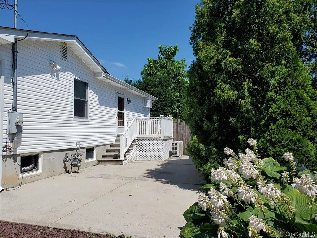 123 Maple Avenue, Brookhaven, NY, 1 Bedroom Bedrooms, 3 Rooms Rooms,1 BathroomBathrooms,Residential Lease,For Rent,Maple,0,1009034 123 Maple Avenue, Brookhaven, NY, 1 Bedroom Bedrooms, 3 Rooms Rooms,1 BathroomBathrooms,Residential Lease,For Rent,Maple,0,1009034