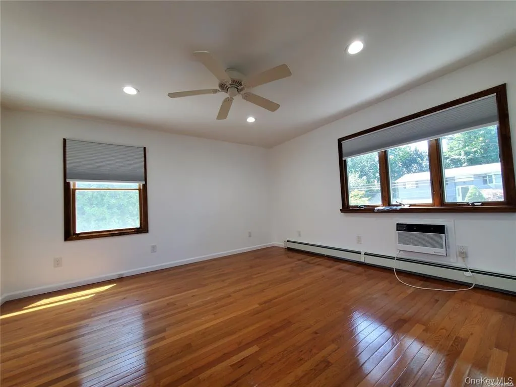 123 Maple Avenue, Brookhaven, NY, 1 Bedroom Bedrooms, 3 Rooms Rooms,1 BathroomBathrooms,Residential Lease,For Rent,Maple,0,1009034 123 Maple Avenue, Brookhaven, NY, 1 Bedroom Bedrooms, 3 Rooms Rooms,1 BathroomBathrooms,Residential Lease,For Rent,Maple,0,1009034