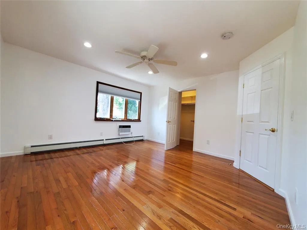 123 Maple Avenue, Brookhaven, NY, 1 Bedroom Bedrooms, 3 Rooms Rooms,1 BathroomBathrooms,Residential Lease,For Rent,Maple,0,1009034 123 Maple Avenue, Brookhaven, NY, 1 Bedroom Bedrooms, 3 Rooms Rooms,1 BathroomBathrooms,Residential Lease,For Rent,Maple,0,1009034