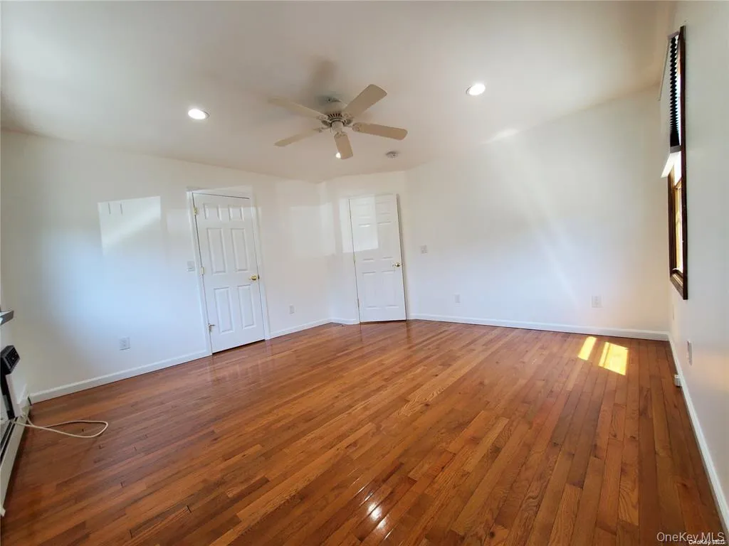 123 Maple Avenue, Brookhaven, NY, 1 Bedroom Bedrooms, 3 Rooms Rooms,1 BathroomBathrooms,Residential Lease,For Rent,Maple,0,1009034 123 Maple Avenue, Brookhaven, NY, 1 Bedroom Bedrooms, 3 Rooms Rooms,1 BathroomBathrooms,Residential Lease,For Rent,Maple,0,1009034