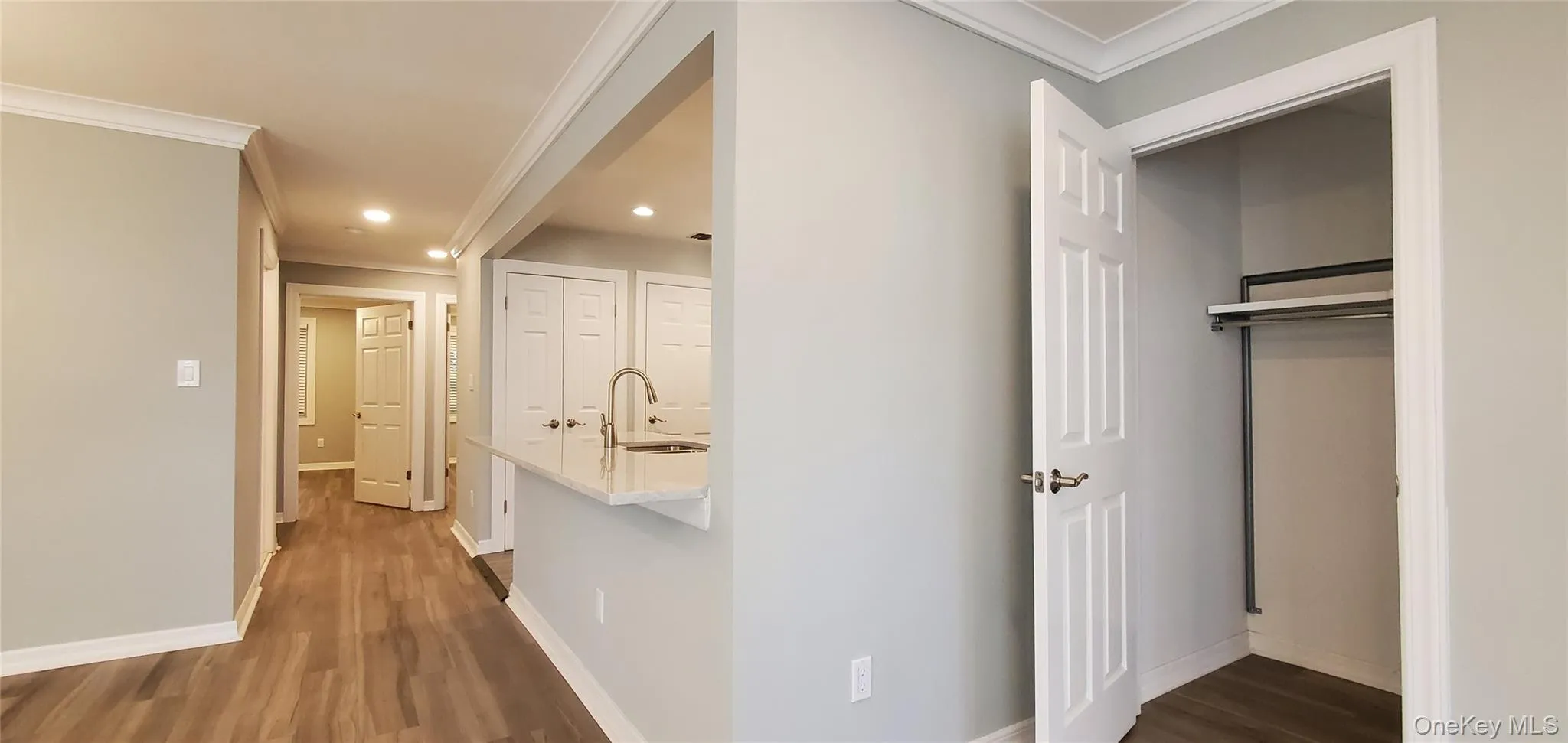 81 Secatogue Avenue, Oyster Bay, NY, 2 Bedrooms Bedrooms, 4 Rooms Rooms,1 BathroomBathrooms,Residential Lease,For Rent,Secatogue,0,1009035 81 Secatogue Avenue, Oyster Bay, NY, 2 Bedrooms Bedrooms, 4 Rooms Rooms,1 BathroomBathrooms,Residential Lease,For Rent,Secatogue,0,1009035