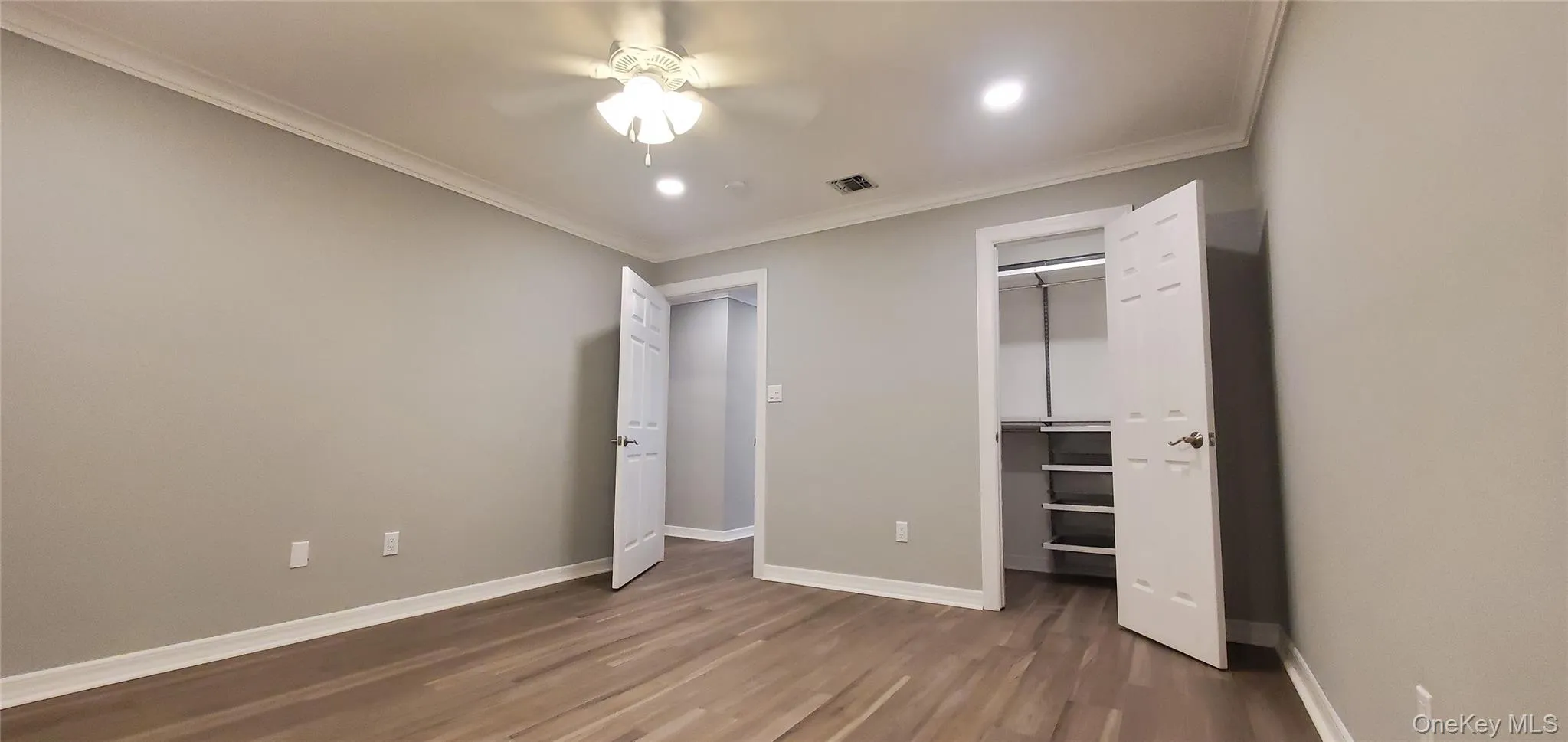 81 Secatogue Avenue, Oyster Bay, NY, 2 Bedrooms Bedrooms, 4 Rooms Rooms,1 BathroomBathrooms,Residential Lease,For Rent,Secatogue,0,1009035 81 Secatogue Avenue, Oyster Bay, NY, 2 Bedrooms Bedrooms, 4 Rooms Rooms,1 BathroomBathrooms,Residential Lease,For Rent,Secatogue,0,1009035