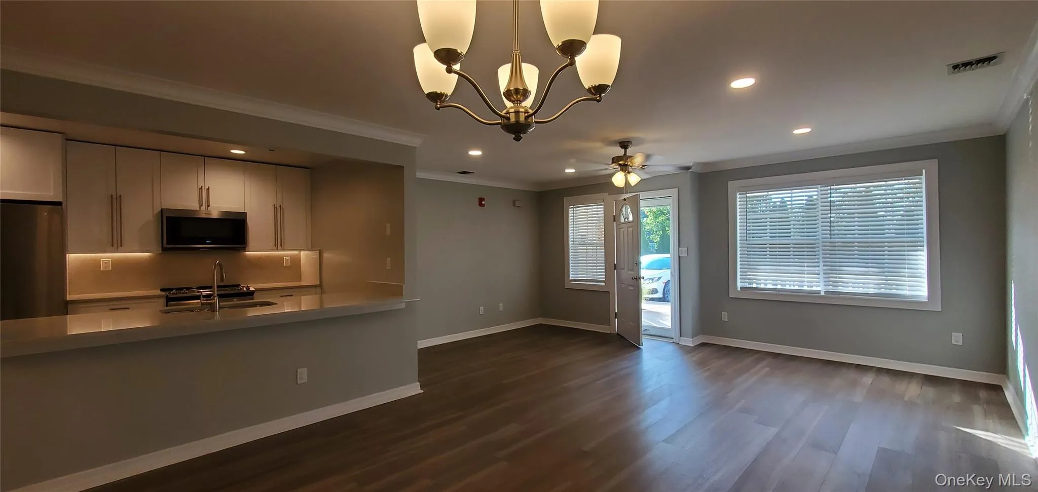 81 Secatogue Avenue, Oyster Bay, NY, 2 Bedrooms Bedrooms, 4 Rooms Rooms,1 BathroomBathrooms,Residential Lease,For Rent,Secatogue,0,1009035 81 Secatogue Avenue, Oyster Bay, NY, 2 Bedrooms Bedrooms, 4 Rooms Rooms,1 BathroomBathrooms,Residential Lease,For Rent,Secatogue,0,1009035