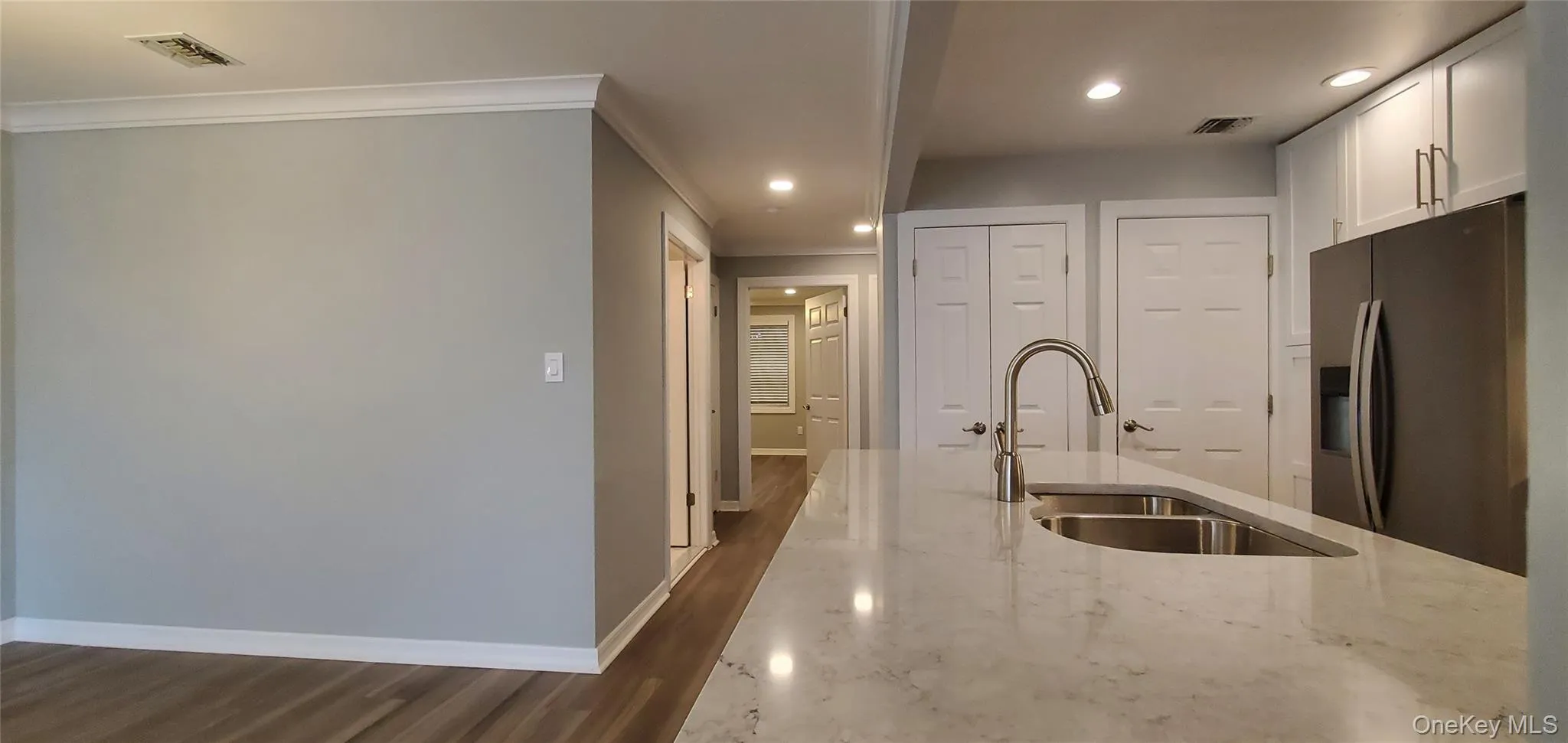 81 Secatogue Avenue, Oyster Bay, NY, 2 Bedrooms Bedrooms, 4 Rooms Rooms,1 BathroomBathrooms,Residential Lease,For Rent,Secatogue,0,1009035 81 Secatogue Avenue, Oyster Bay, NY, 2 Bedrooms Bedrooms, 4 Rooms Rooms,1 BathroomBathrooms,Residential Lease,For Rent,Secatogue,0,1009035