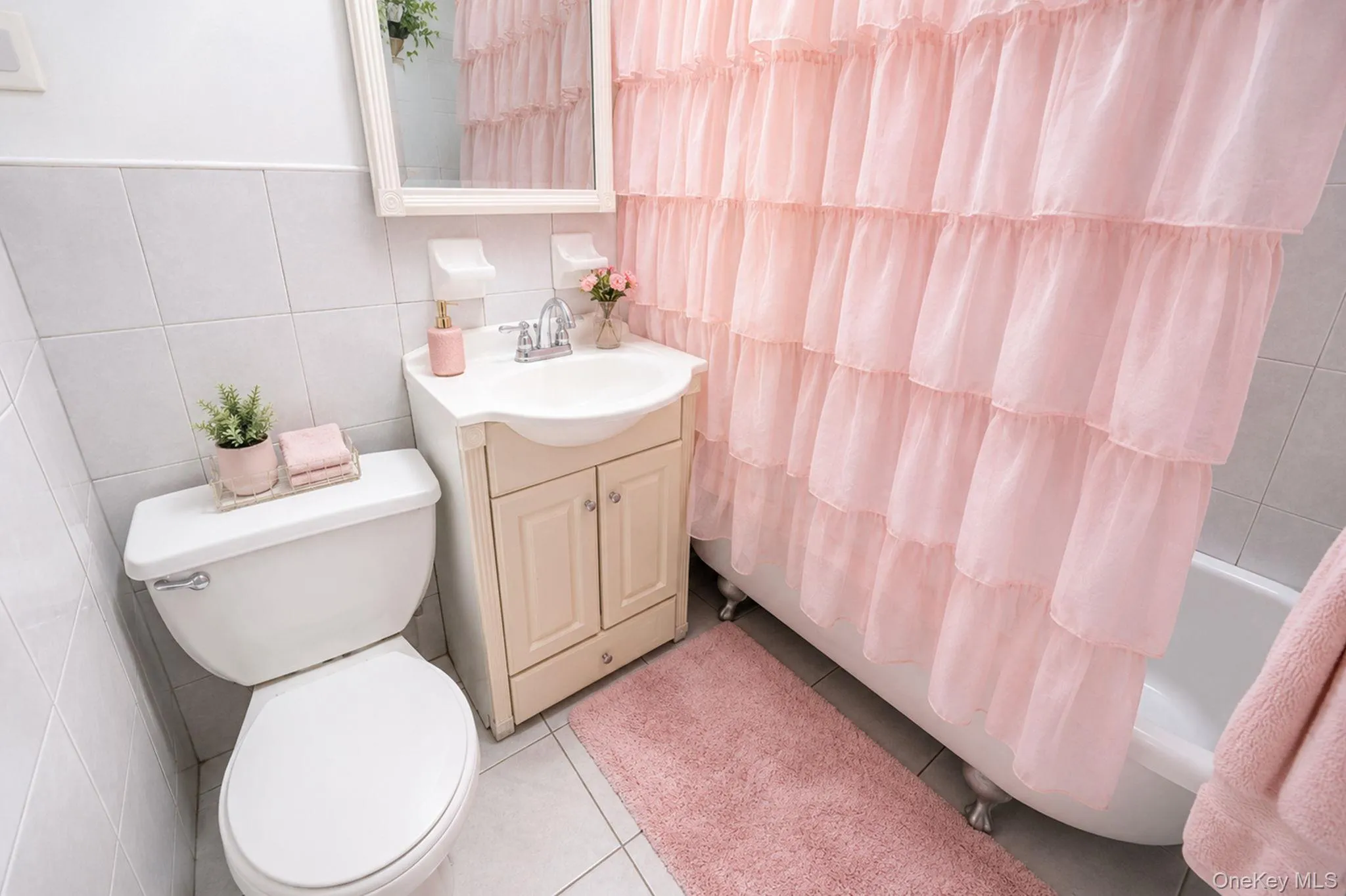 1678 Brooklyn Avenue, New York, NY, 3 Bedrooms Bedrooms, 9 Rooms Rooms,1 BathroomBathrooms,Residential,For Rent,Brooklyn,0,1009037 1678 Brooklyn Avenue, New York, NY, 3 Bedrooms Bedrooms, 9 Rooms Rooms,1 BathroomBathrooms,Residential,For Rent,Brooklyn,0,1009037
