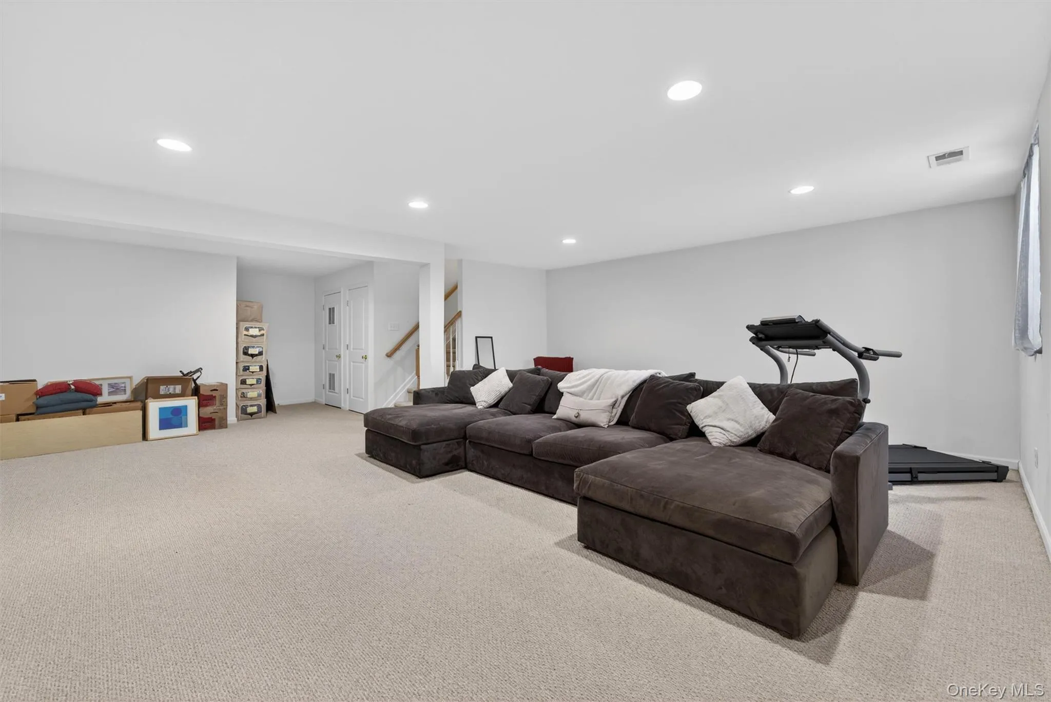 9 Cornwall Lane, Middletown, NY, 3 Bedrooms Bedrooms, 8 Rooms Rooms,2 BathroomsBathrooms,Residential,For Rent,Cornwall,0,1009038 9 Cornwall Lane, Middletown, NY, 3 Bedrooms Bedrooms, 8 Rooms Rooms,2 BathroomsBathrooms,Residential,For Rent,Cornwall,0,1009038