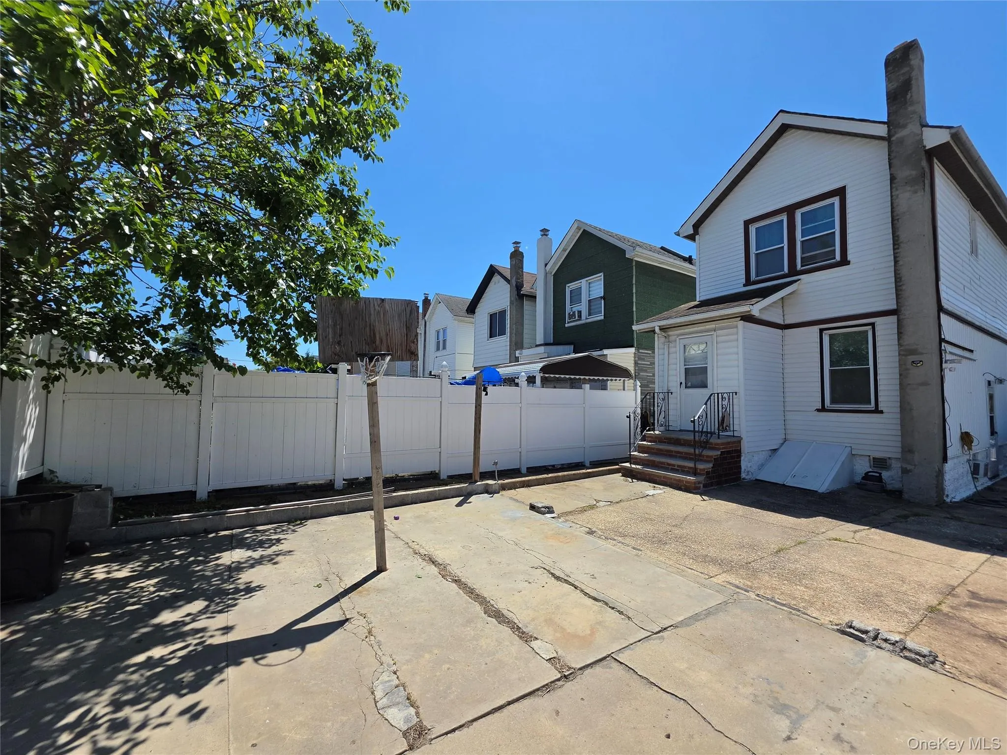 84-11 Sutter Avenue, New York, NY, 3 Bedrooms Bedrooms, 10 Rooms Rooms,1 BathroomBathrooms,Residential,For Rent,Sutter,0,1009052 84-11 Sutter Avenue, New York, NY, 3 Bedrooms Bedrooms, 10 Rooms Rooms,1 BathroomBathrooms,Residential,For Rent,Sutter,0,1009052