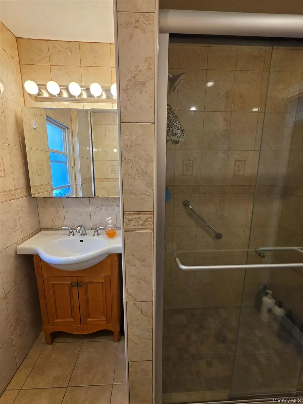 84-11 Sutter Avenue, New York, NY, 3 Bedrooms Bedrooms, 10 Rooms Rooms,1 BathroomBathrooms,Residential,For Rent,Sutter,0,1009052 84-11 Sutter Avenue, New York, NY, 3 Bedrooms Bedrooms, 10 Rooms Rooms,1 BathroomBathrooms,Residential,For Rent,Sutter,0,1009052