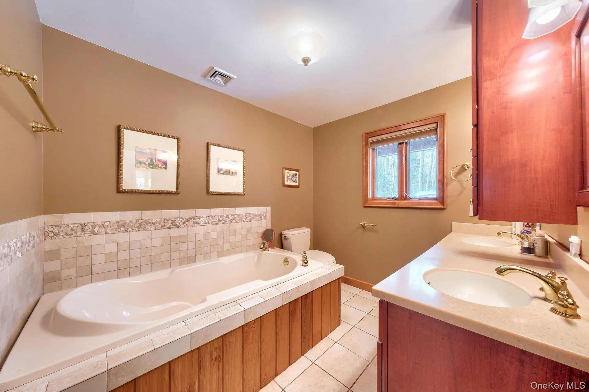164 Shore Drive, Thompson, NY, 3 Bedrooms Bedrooms, 9 Rooms Rooms,2 BathroomsBathrooms,Residential,For Rent,Shore,0,1009055 164 Shore Drive, Thompson, NY, 3 Bedrooms Bedrooms, 9 Rooms Rooms,2 BathroomsBathrooms,Residential,For Rent,Shore,0,1009055