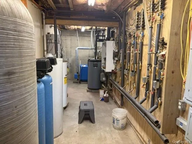 164 Shore Drive, Thompson, NY, 3 Bedrooms Bedrooms, 9 Rooms Rooms,2 BathroomsBathrooms,Residential,For Rent,Shore,0,1009055 164 Shore Drive, Thompson, NY, 3 Bedrooms Bedrooms, 9 Rooms Rooms,2 BathroomsBathrooms,Residential,For Rent,Shore,0,1009055