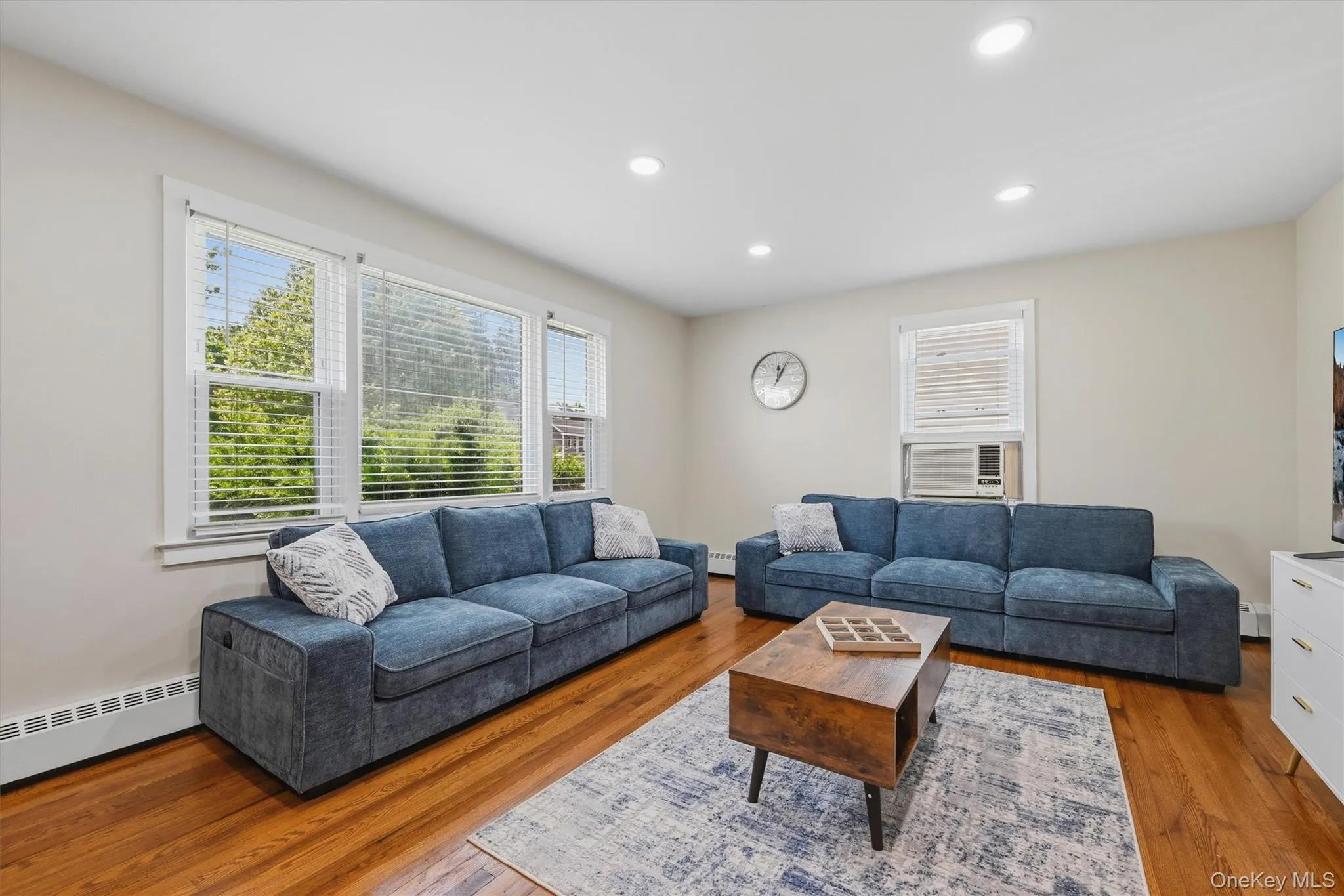 21 Hillside Avenue, Fallsburg, NY, 2 Bedrooms Bedrooms, 4 Rooms Rooms,1 BathroomBathrooms,Residential,For Rent,Hillside,0,1009057 21 Hillside Avenue, Fallsburg, NY, 2 Bedrooms Bedrooms, 4 Rooms Rooms,1 BathroomBathrooms,Residential,For Rent,Hillside,0,1009057