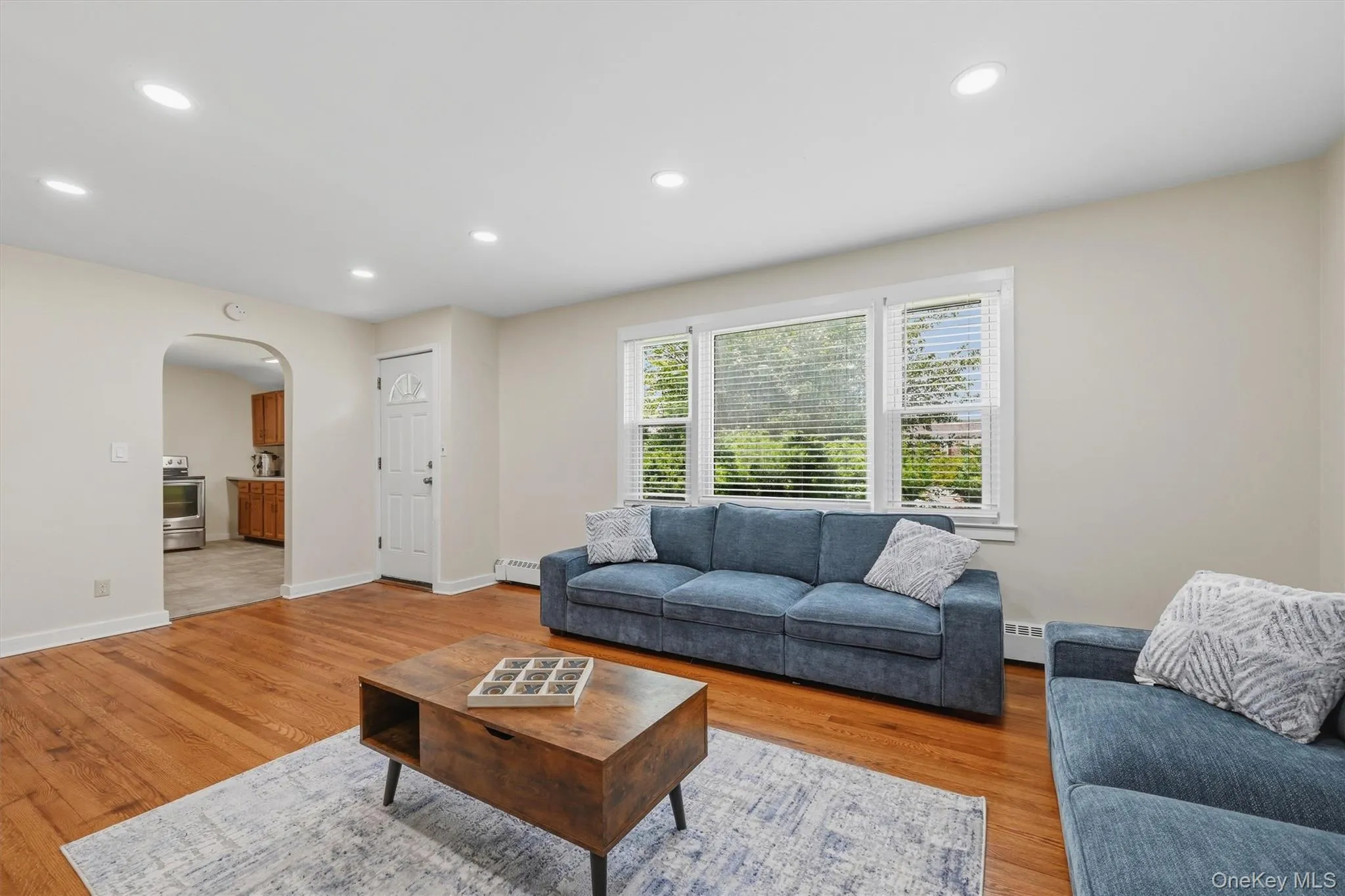 21 Hillside Avenue, Fallsburg, NY, 2 Bedrooms Bedrooms, 4 Rooms Rooms,1 BathroomBathrooms,Residential,For Rent,Hillside,0,1009057 21 Hillside Avenue, Fallsburg, NY, 2 Bedrooms Bedrooms, 4 Rooms Rooms,1 BathroomBathrooms,Residential,For Rent,Hillside,0,1009057