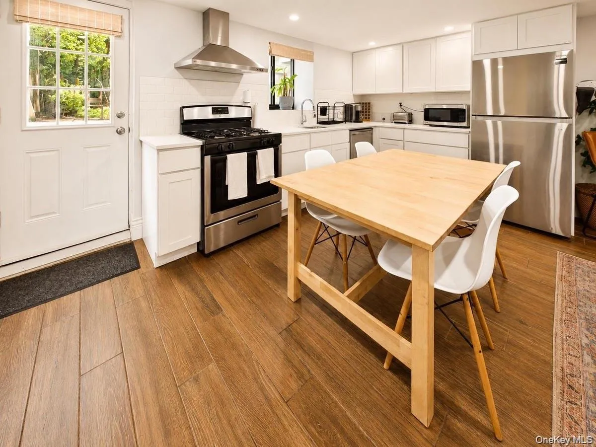 3 Jardine Place, New York, NY, 1 Bedroom Bedrooms, 3 Rooms Rooms,1 BathroomBathrooms,Residential Lease,For Rent,Jardine,0,1009058 3 Jardine Place, New York, NY, 1 Bedroom Bedrooms, 3 Rooms Rooms,1 BathroomBathrooms,Residential Lease,For Rent,Jardine,0,1009058