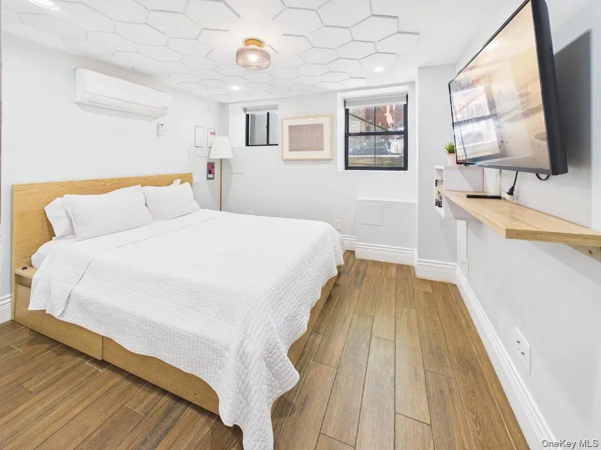 3 Jardine Place, New York, NY, 1 Bedroom Bedrooms, 3 Rooms Rooms,1 BathroomBathrooms,Residential Lease,For Rent,Jardine,0,1009058 3 Jardine Place, New York, NY, 1 Bedroom Bedrooms, 3 Rooms Rooms,1 BathroomBathrooms,Residential Lease,For Rent,Jardine,0,1009058