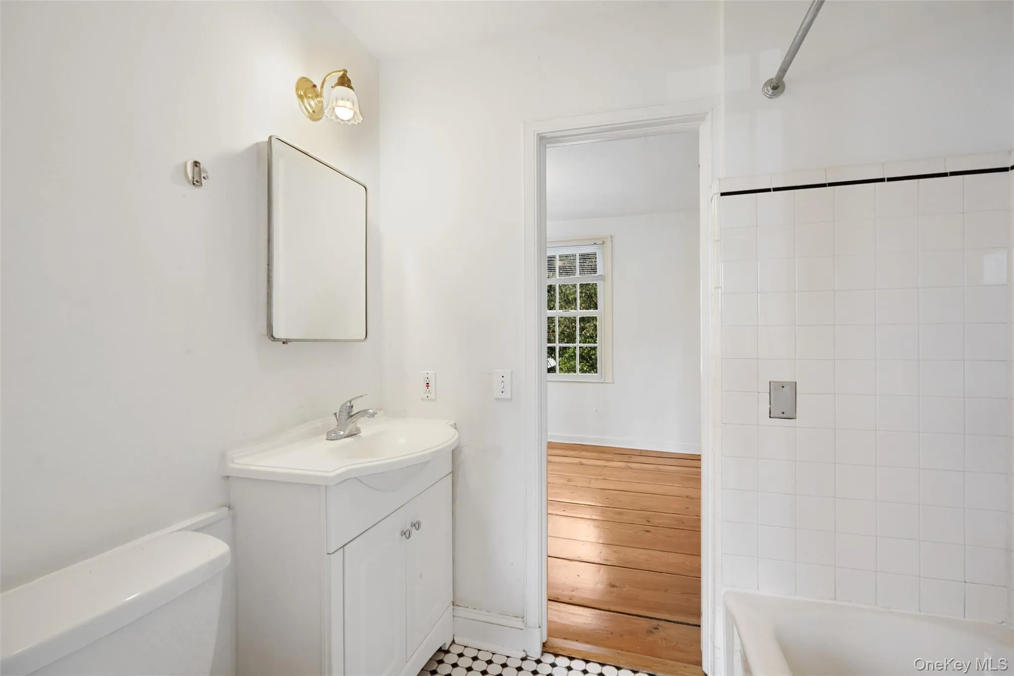 1st floor full bath 1st floor full bath