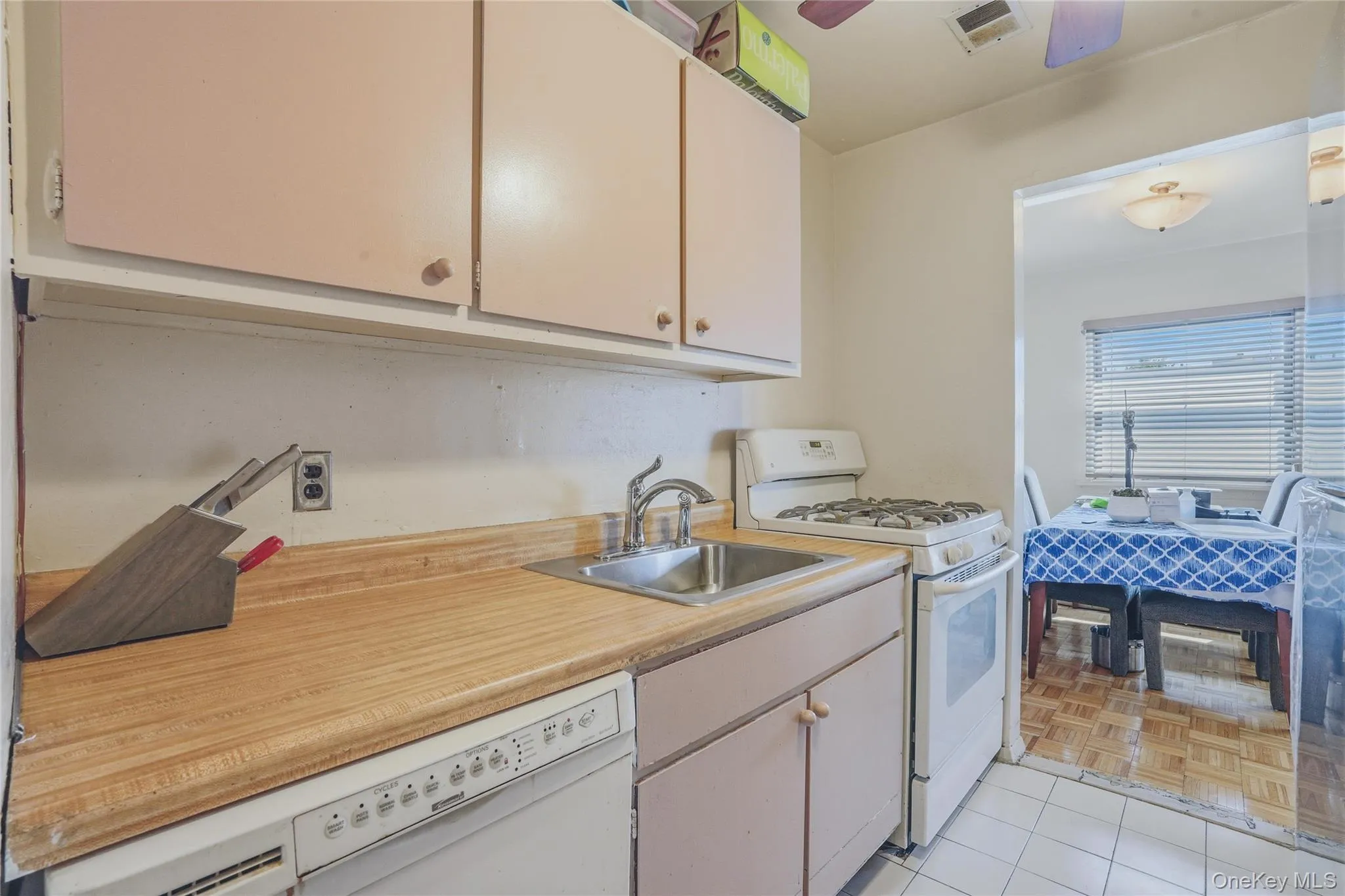 2241 Palmer Avenue, New Rochelle, NY, 2 Bedrooms Bedrooms, 5 Rooms Rooms,2 BathroomsBathrooms,Residential,For Rent,Palmer,0,1009062 2241 Palmer Avenue, New Rochelle, NY, 2 Bedrooms Bedrooms, 5 Rooms Rooms,2 BathroomsBathrooms,Residential,For Rent,Palmer,0,1009062