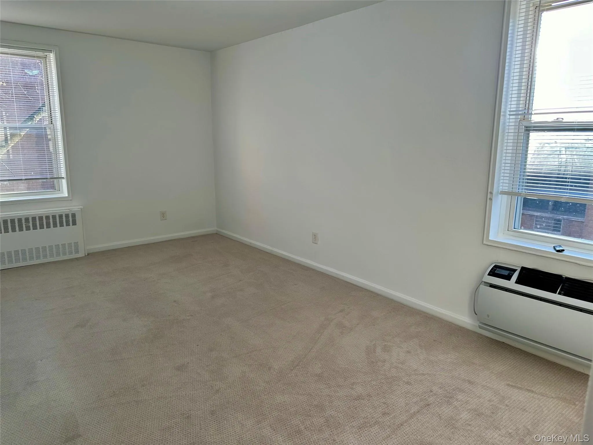 36 Barstow Road, North Hempstead, NY, 1 Bedroom Bedrooms, 4 Rooms Rooms,1 BathroomBathrooms,Residential Lease,For Rent,Barstow,0,1009063 36 Barstow Road, North Hempstead, NY, 1 Bedroom Bedrooms, 4 Rooms Rooms,1 BathroomBathrooms,Residential Lease,For Rent,Barstow,0,1009063
