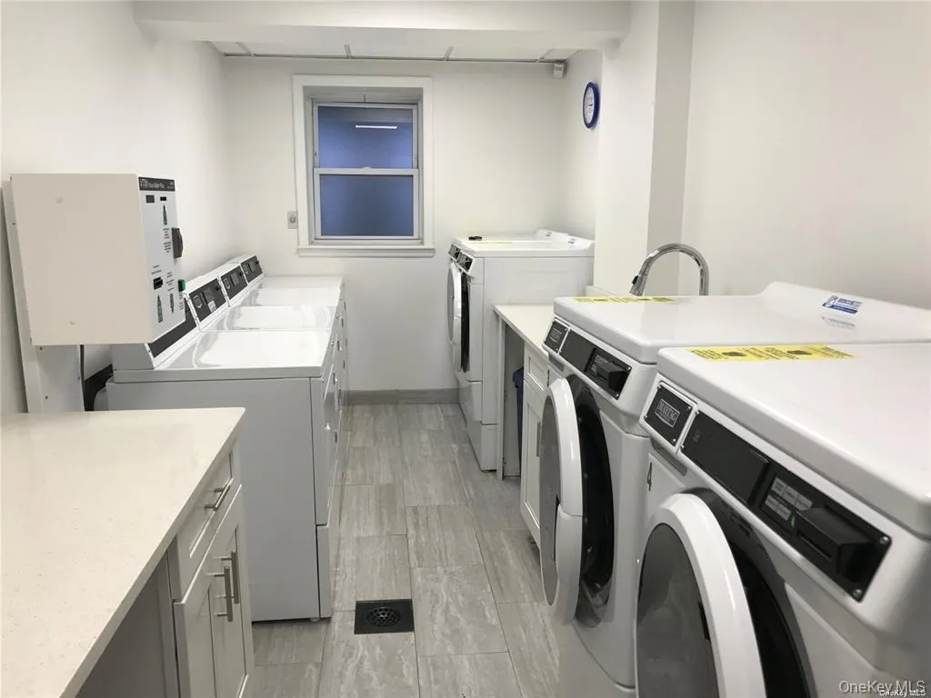 36 Barstow Road, North Hempstead, NY, 1 Bedroom Bedrooms, 4 Rooms Rooms,1 BathroomBathrooms,Residential Lease,For Rent,Barstow,0,1009063 36 Barstow Road, North Hempstead, NY, 1 Bedroom Bedrooms, 4 Rooms Rooms,1 BathroomBathrooms,Residential Lease,For Rent,Barstow,0,1009063