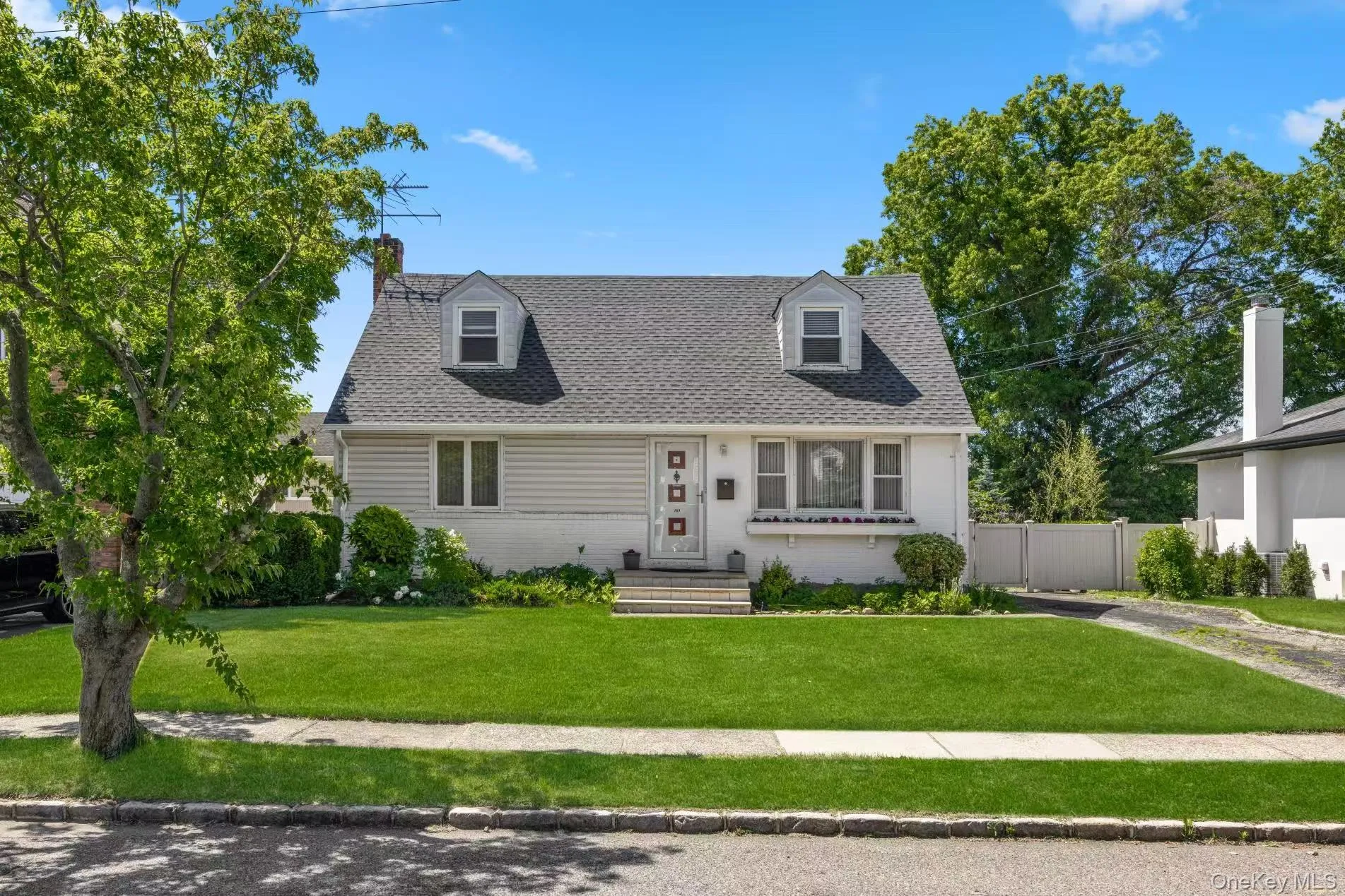 103 Nassau Drive, North Hempstead, NY, 5 Bedrooms Bedrooms, 9 Rooms Rooms,2 BathroomsBathrooms,Residential,For Rent,Nassau,0,1009067 103 Nassau Drive, North Hempstead, NY, 5 Bedrooms Bedrooms, 9 Rooms Rooms,2 BathroomsBathrooms,Residential,For Rent,Nassau,0,1009067