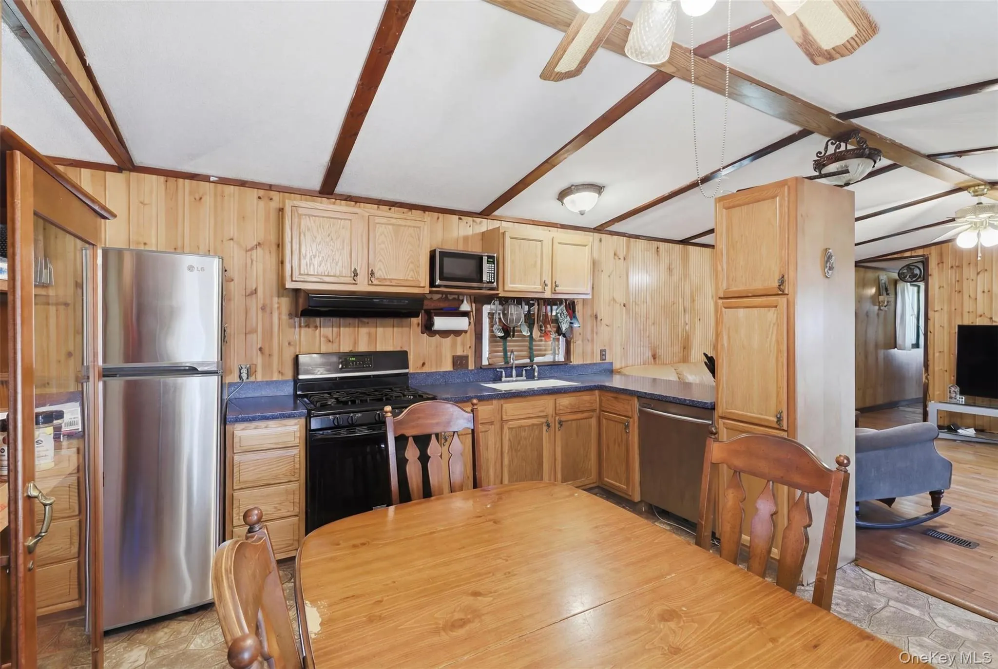 2 Daisy Drive, Port Jervis, NY, 3 Bedrooms Bedrooms, 5 Rooms Rooms,1 BathroomBathrooms,Residential,For Rent,Daisy,0,1009068 2 Daisy Drive, Port Jervis, NY, 3 Bedrooms Bedrooms, 5 Rooms Rooms,1 BathroomBathrooms,Residential,For Rent,Daisy,0,1009068