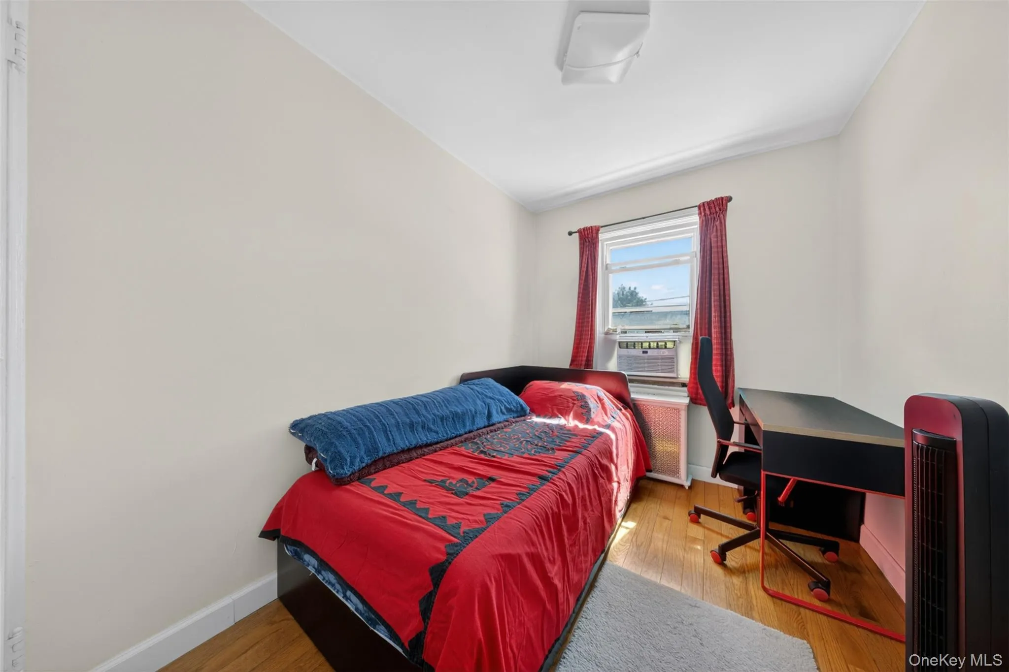 7008 165th Street, New York, NY, 3 Bedrooms Bedrooms, 5 Rooms Rooms,1 BathroomBathrooms,Residential,For Rent,165th,0,1009069 7008 165th Street, New York, NY, 3 Bedrooms Bedrooms, 5 Rooms Rooms,1 BathroomBathrooms,Residential,For Rent,165th,0,1009069