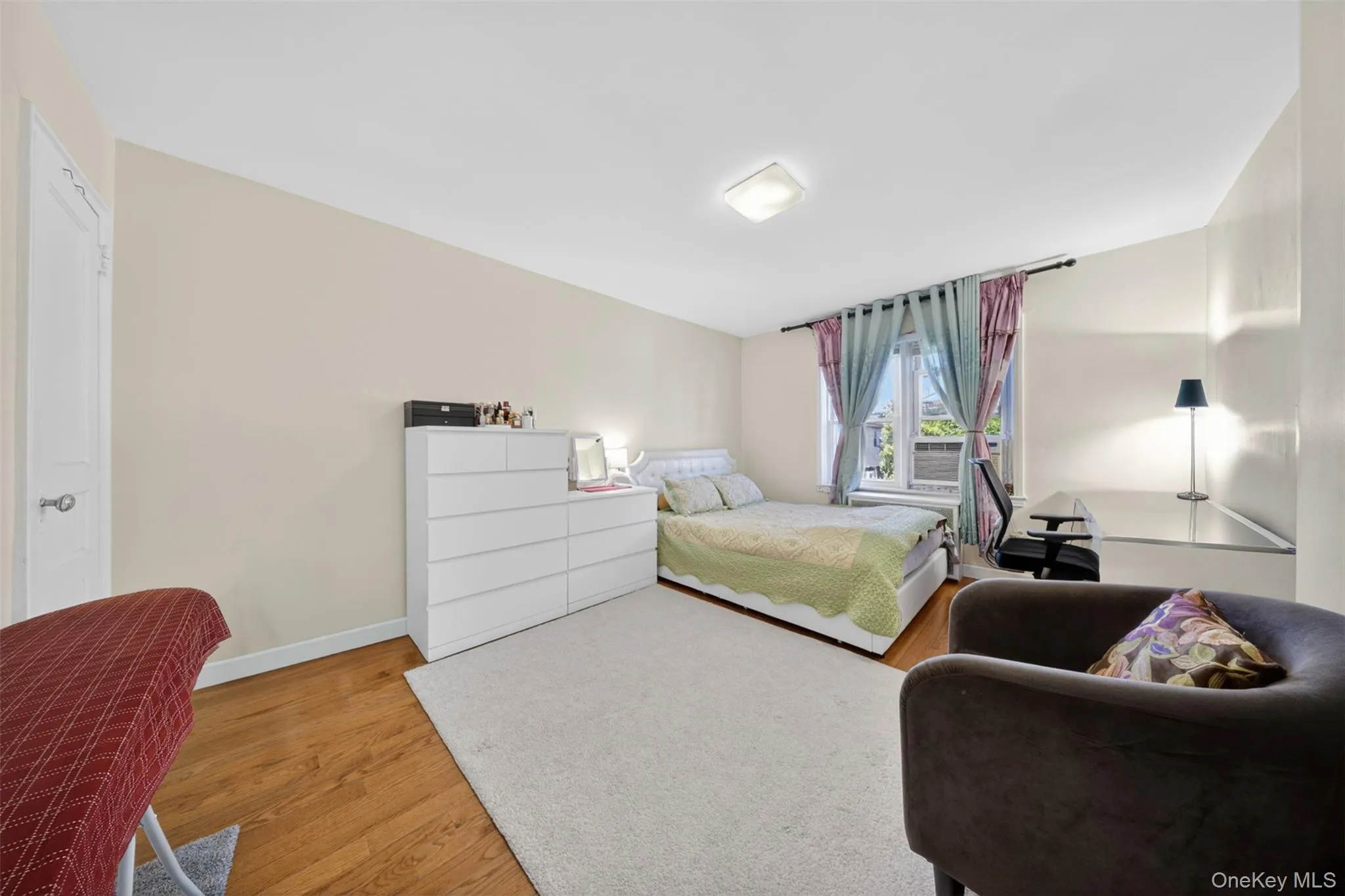 7008 165th Street, New York, NY, 3 Bedrooms Bedrooms, 5 Rooms Rooms,1 BathroomBathrooms,Residential,For Rent,165th,0,1009069 7008 165th Street, New York, NY, 3 Bedrooms Bedrooms, 5 Rooms Rooms,1 BathroomBathrooms,Residential,For Rent,165th,0,1009069