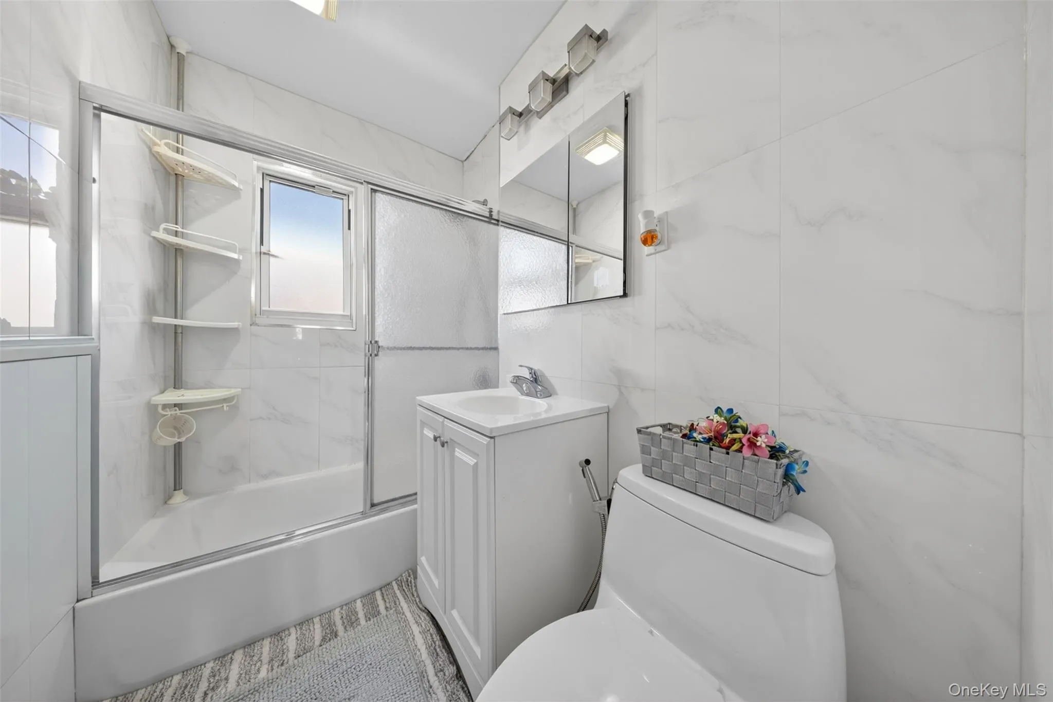 7008 165th Street, New York, NY, 3 Bedrooms Bedrooms, 5 Rooms Rooms,1 BathroomBathrooms,Residential,For Rent,165th,0,1009069 7008 165th Street, New York, NY, 3 Bedrooms Bedrooms, 5 Rooms Rooms,1 BathroomBathrooms,Residential,For Rent,165th,0,1009069