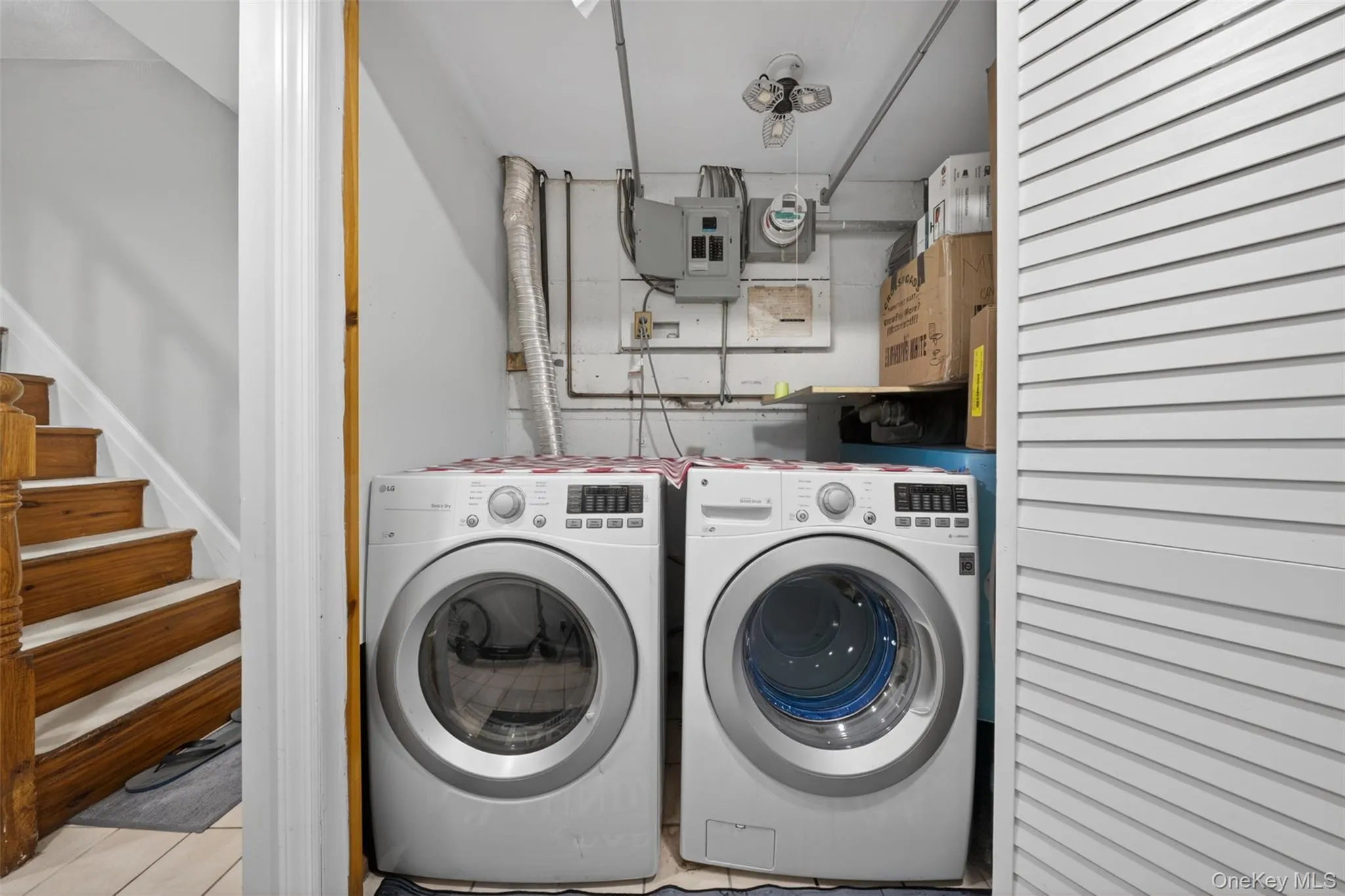 7008 165th Street, New York, NY, 3 Bedrooms Bedrooms, 5 Rooms Rooms,1 BathroomBathrooms,Residential,For Rent,165th,0,1009069 7008 165th Street, New York, NY, 3 Bedrooms Bedrooms, 5 Rooms Rooms,1 BathroomBathrooms,Residential,For Rent,165th,0,1009069