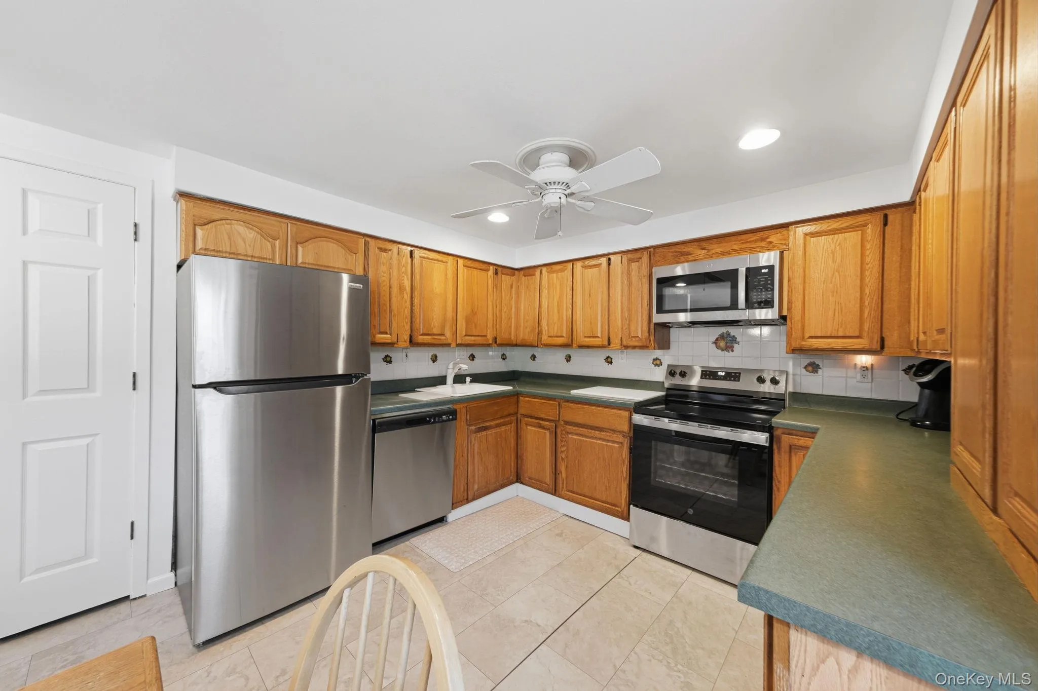 454 Hawkins Road, Brookhaven, NY, 5 Bedrooms Bedrooms, 8 Rooms Rooms,2 BathroomsBathrooms,Residential,For Rent,Hawkins,0,1009072 454 Hawkins Road, Brookhaven, NY, 5 Bedrooms Bedrooms, 8 Rooms Rooms,2 BathroomsBathrooms,Residential,For Rent,Hawkins,0,1009072